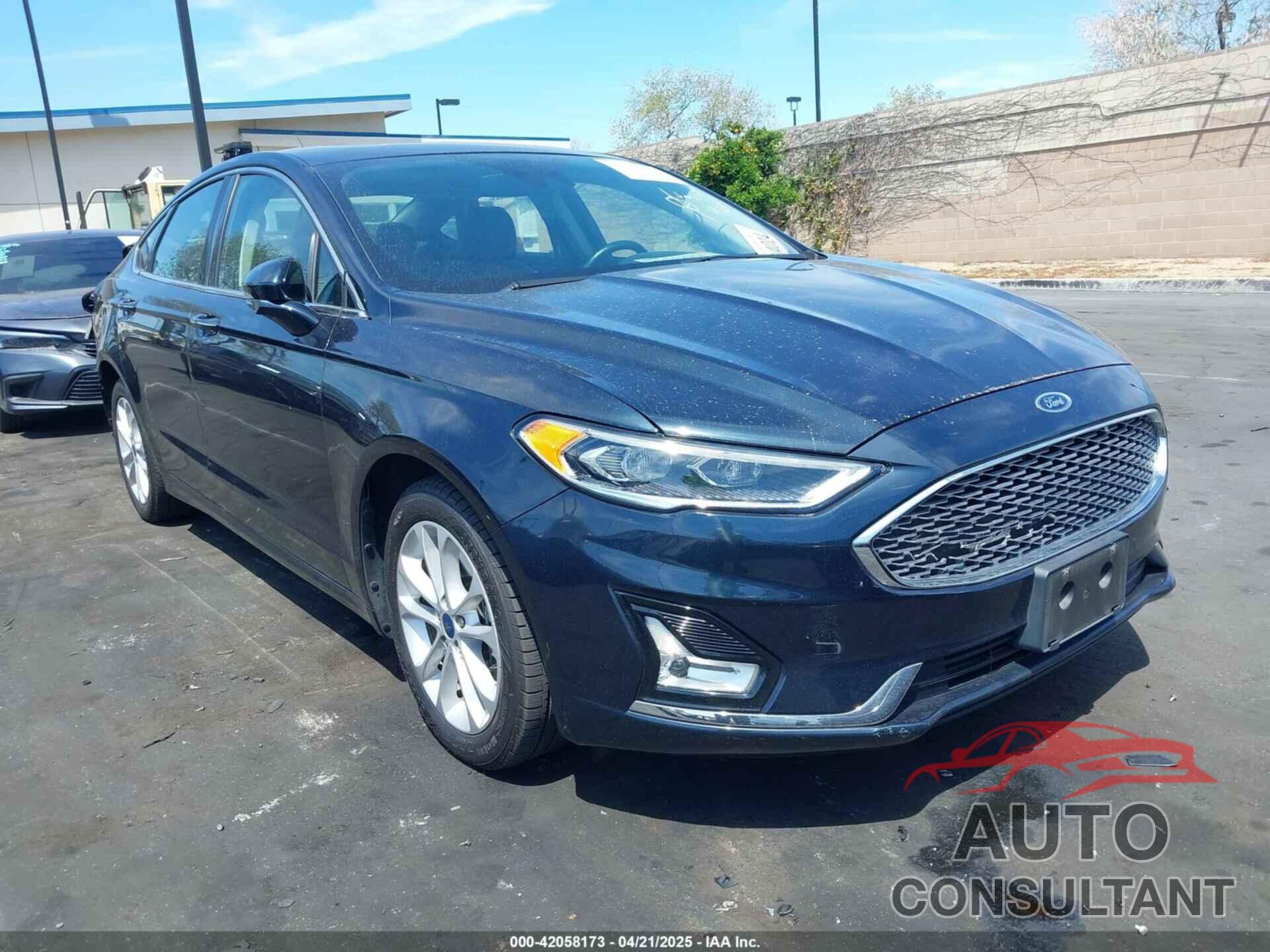 FORD FUSION 2020 - 3FA6P0SU5LR113104