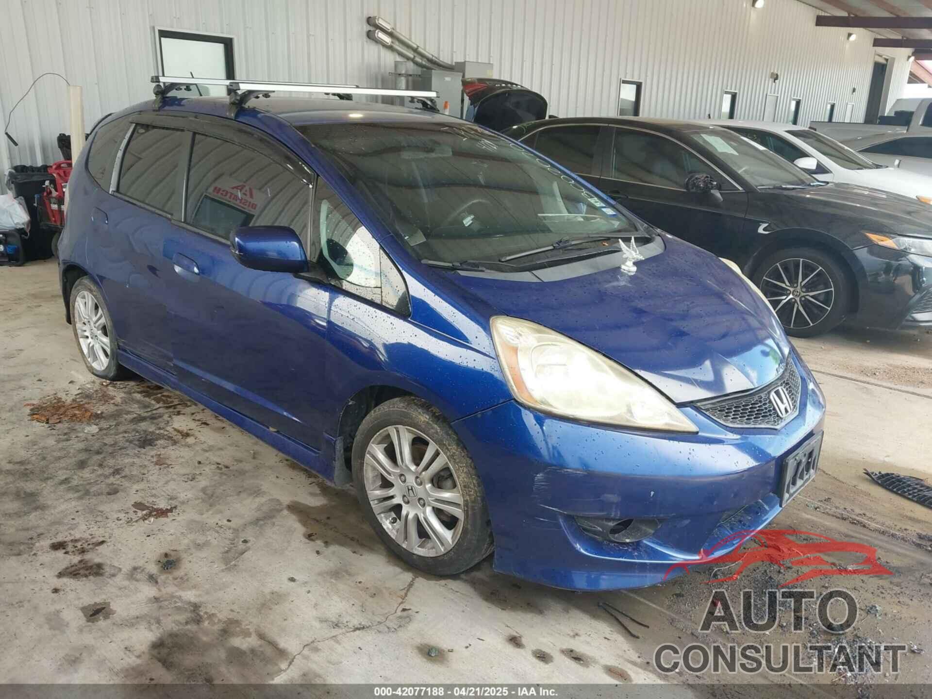 HONDA FIT 2011 - JHMGE8H58BC020706