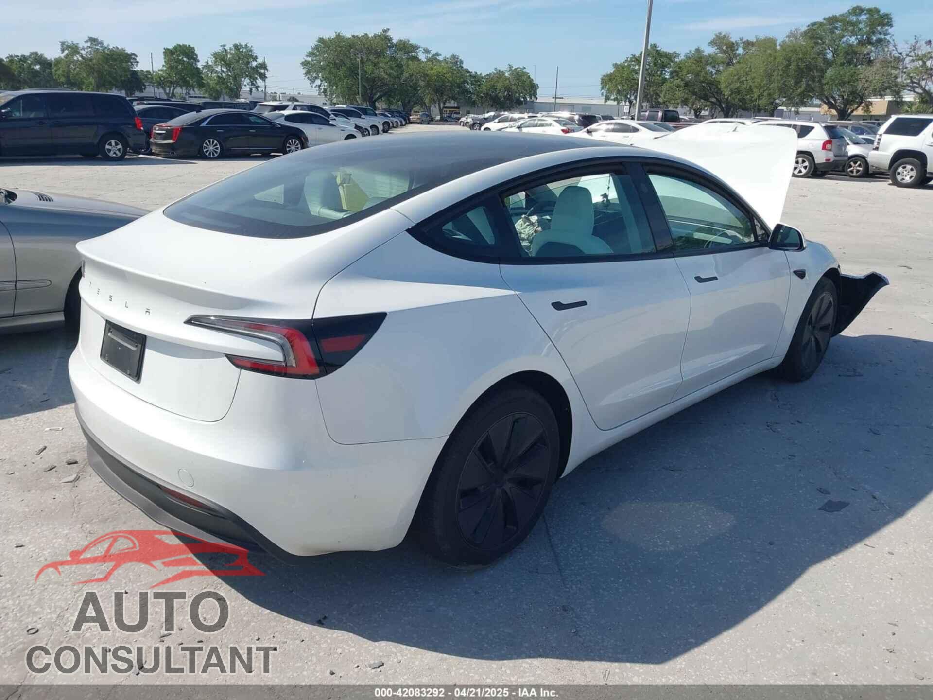 TESLA MODEL 3 2024 - 5YJ3E1EAXRF797586