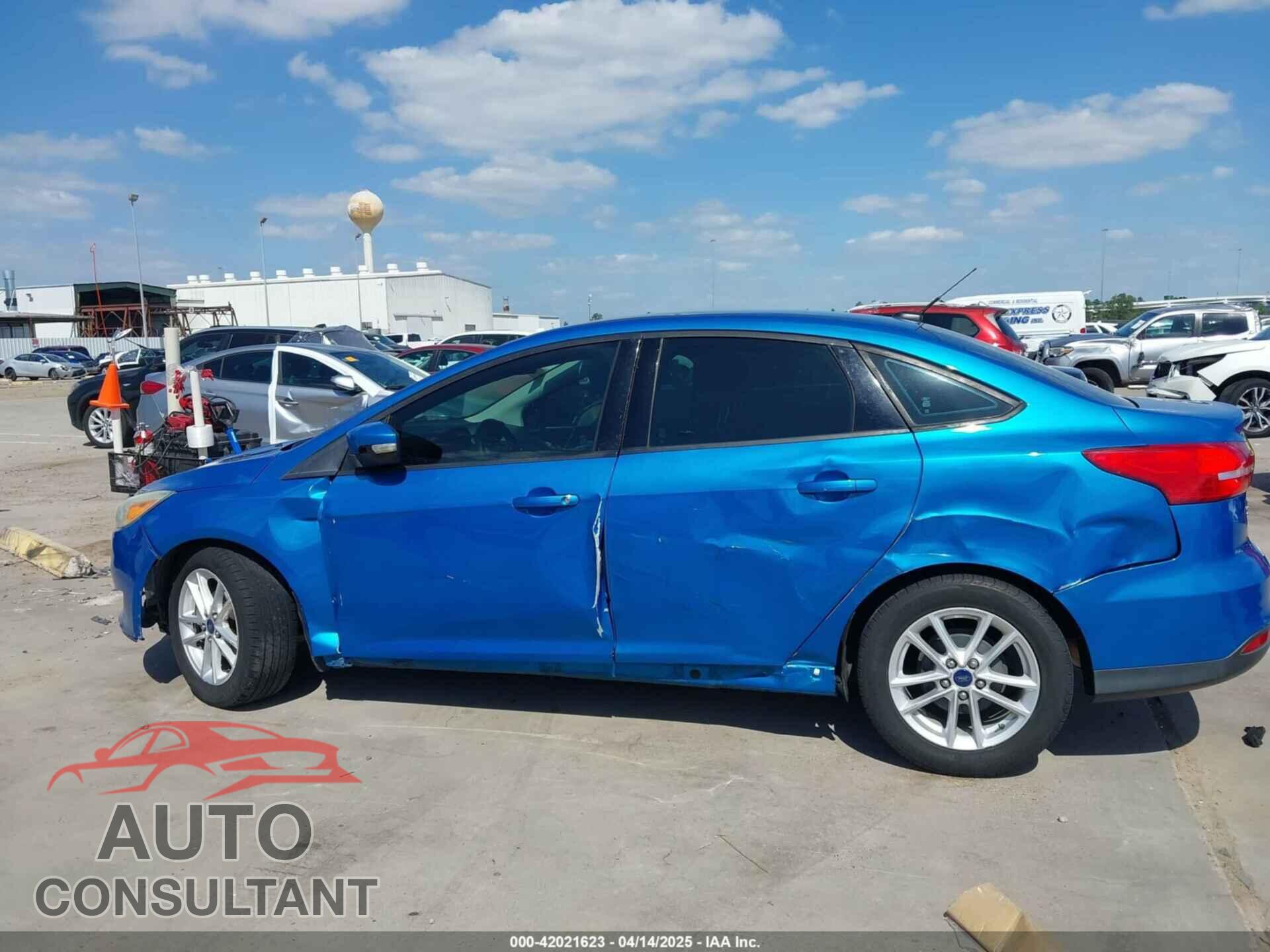 FORD FOCUS 2015 - 1FADP3F21FL379837