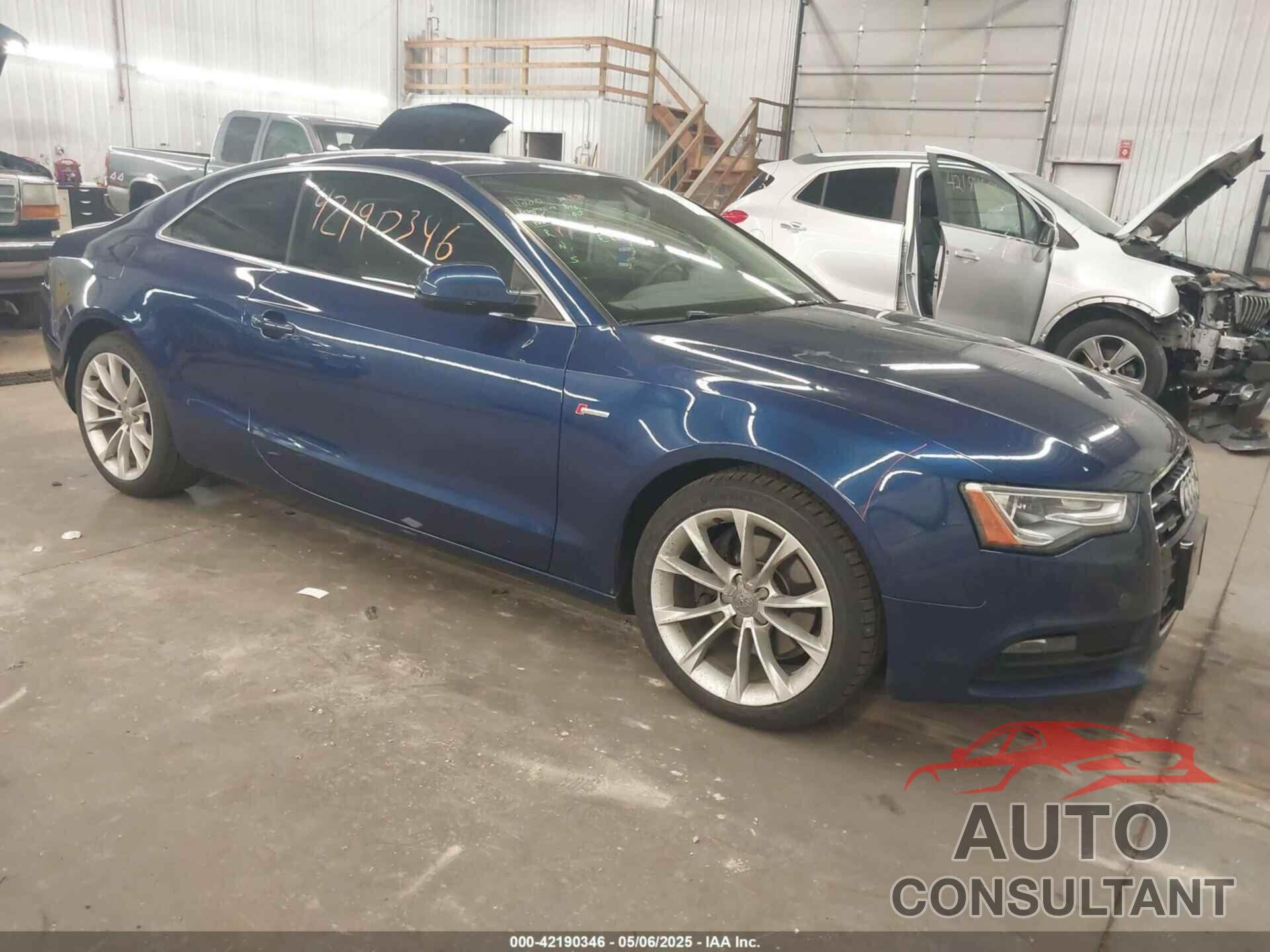 AUDI A5 2013 - WAUVFAFR5DA007166