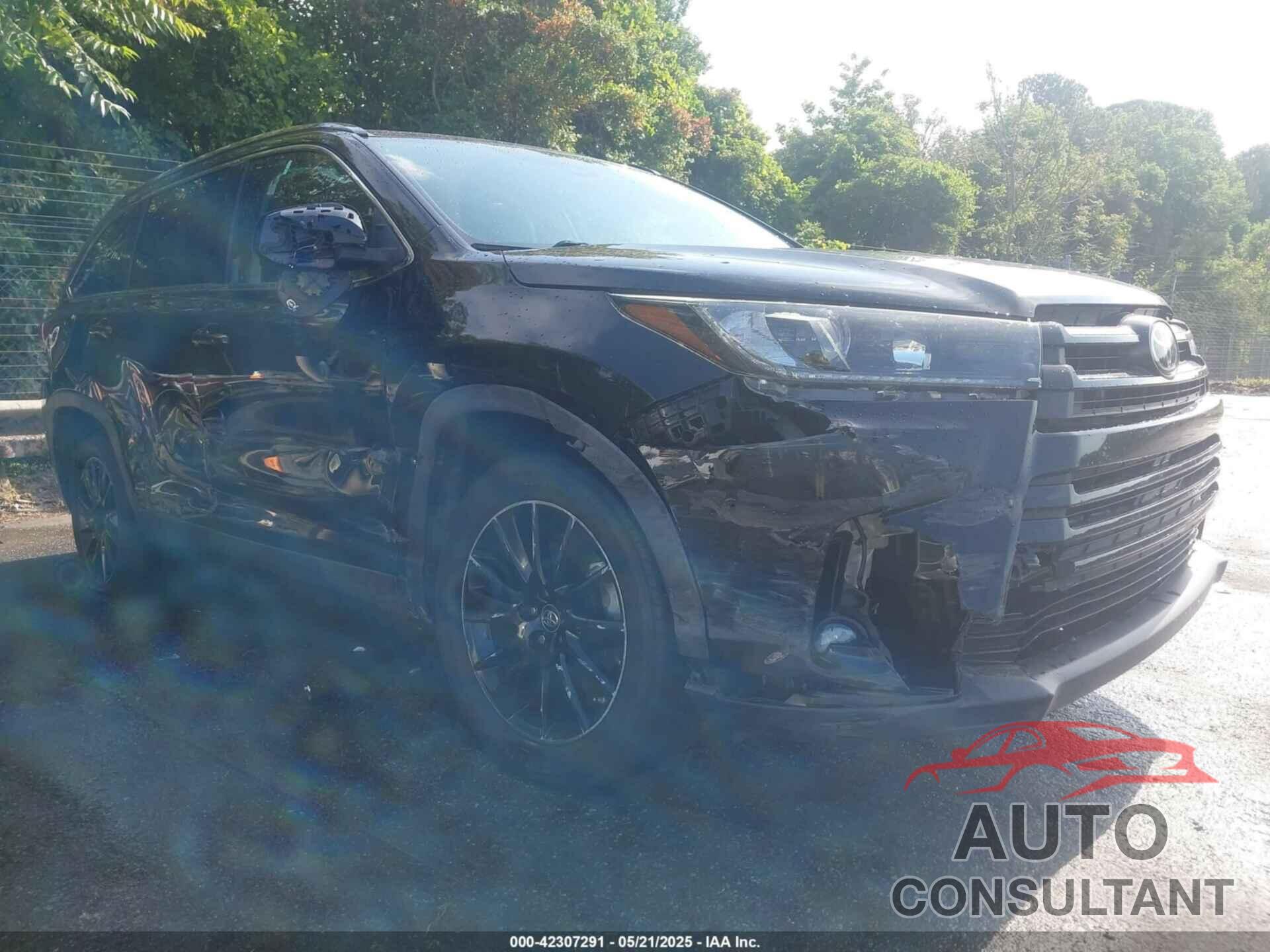 TOYOTA HIGHLANDER 2019 - 5TDKZRFH8KS573390