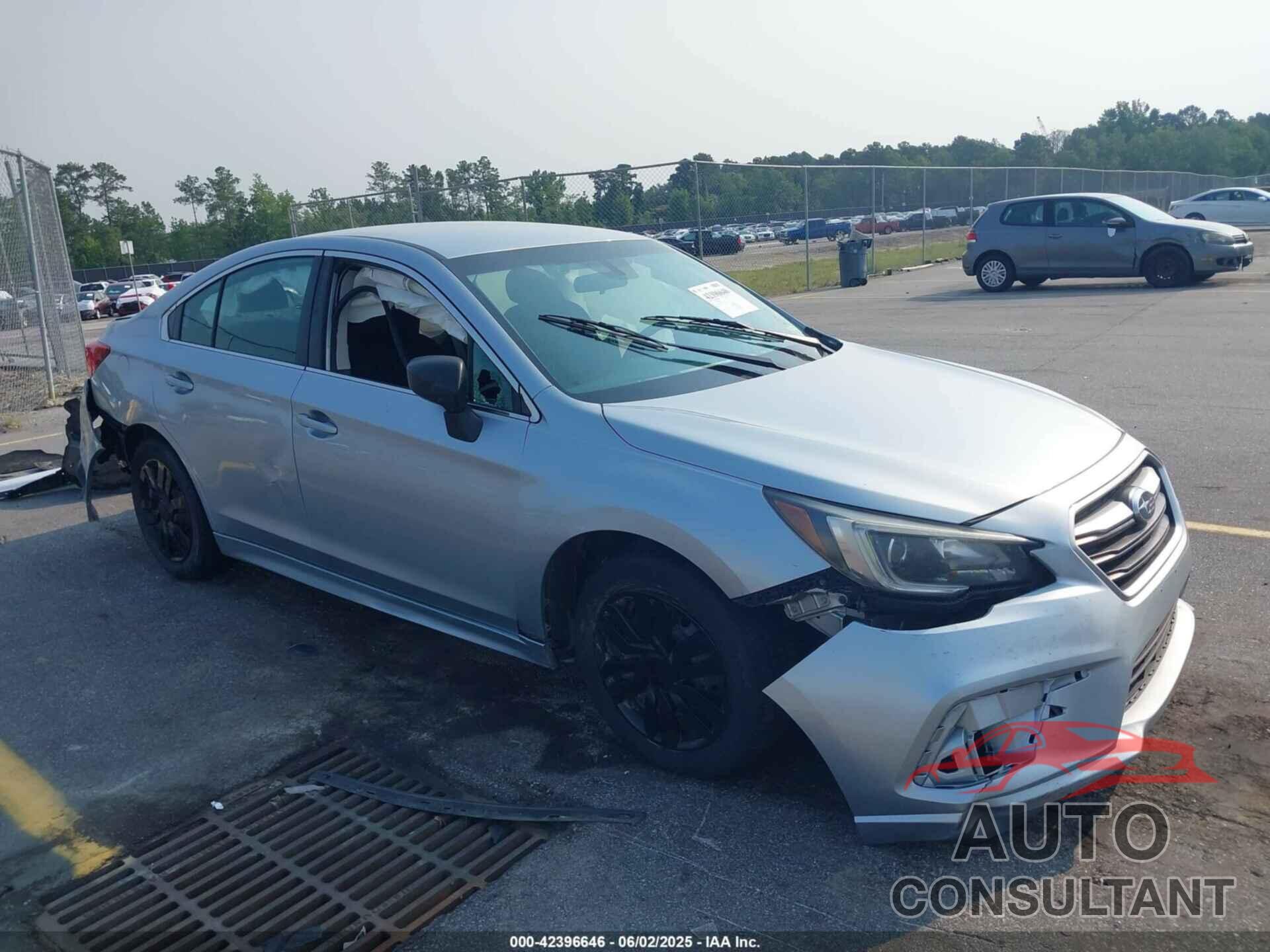 SUBARU LEGACY 2019 - 4S3BNAB69K3015390