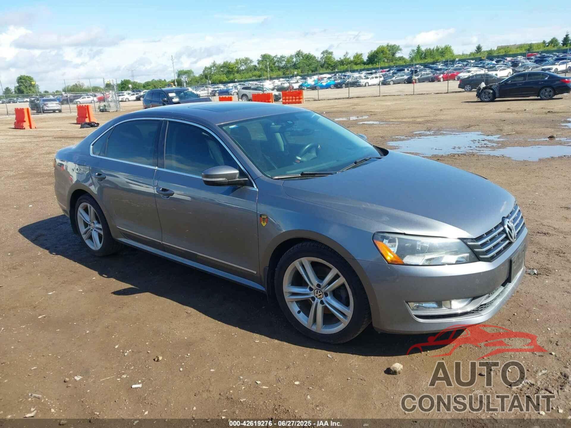 VOLKSWAGEN PASSAT 2015 - 1VWCV7A31FC086648