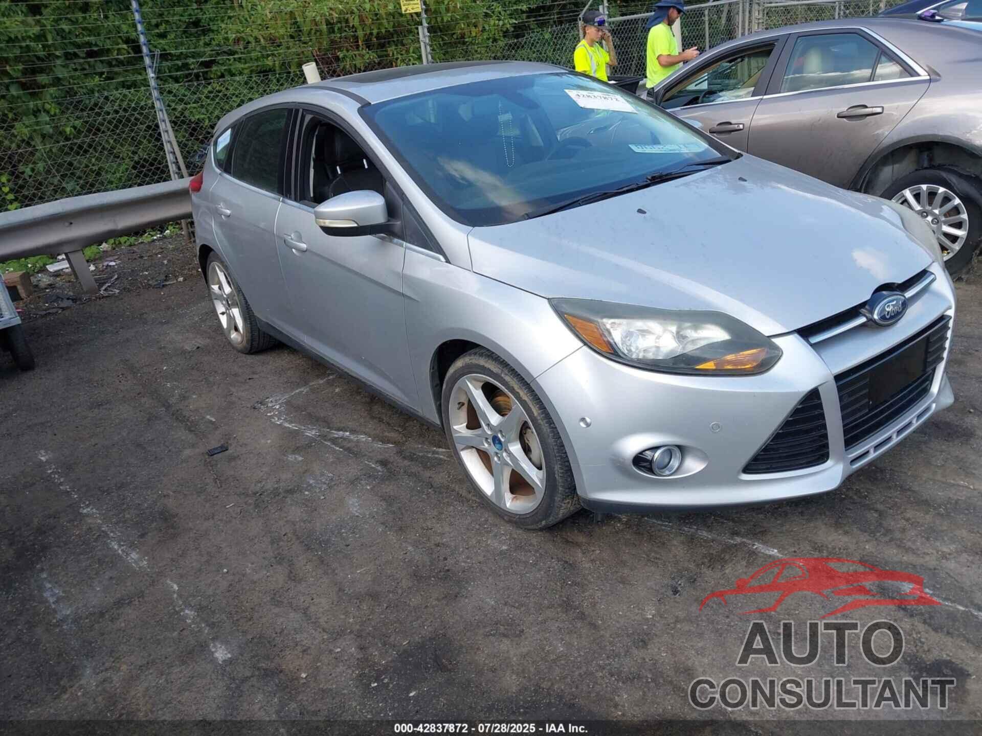 FORD FOCUS 2012 - 1FAHP3N22CL462501