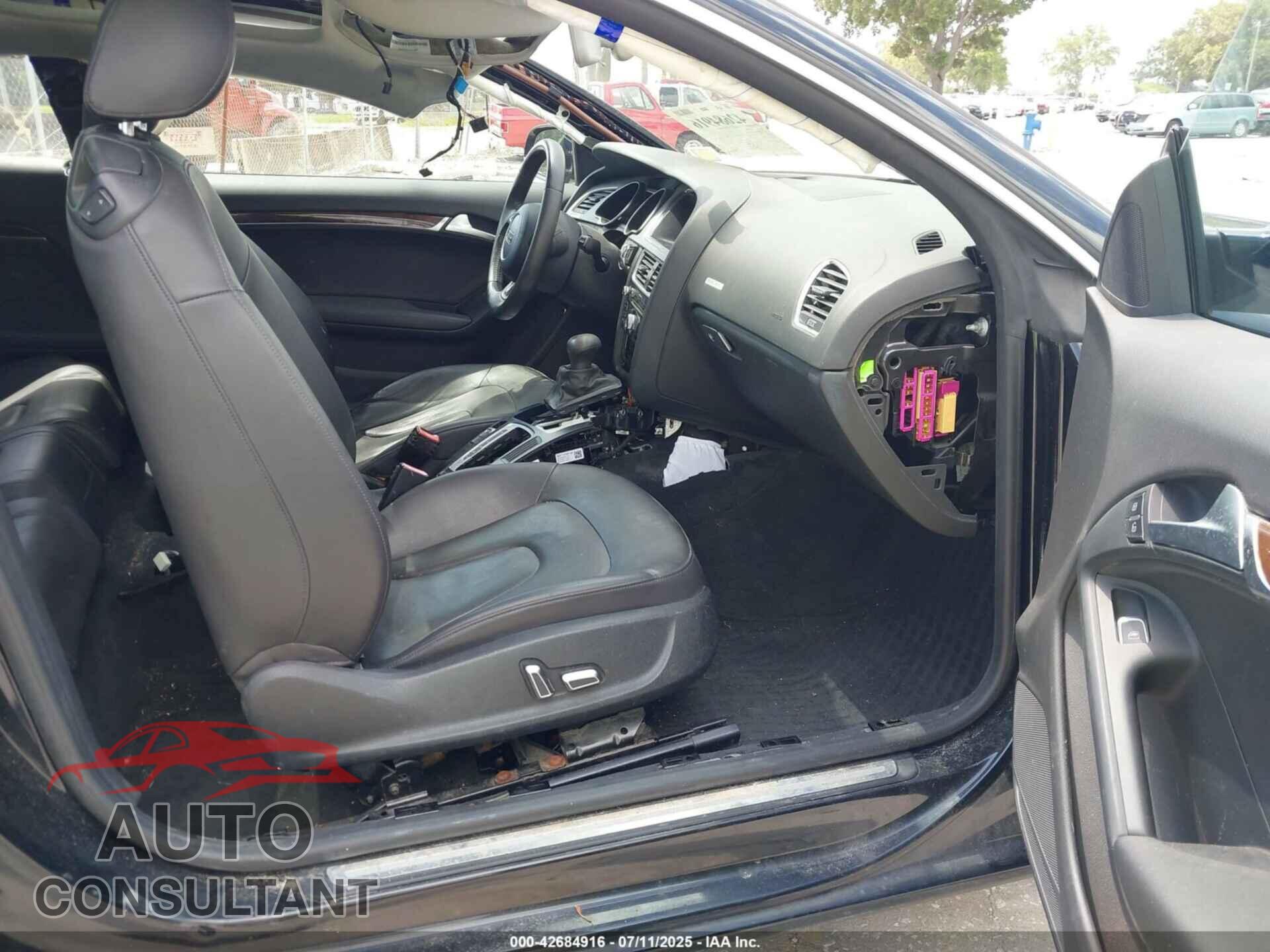 AUDI A5 2013 - WAUCFAFR7DA039284