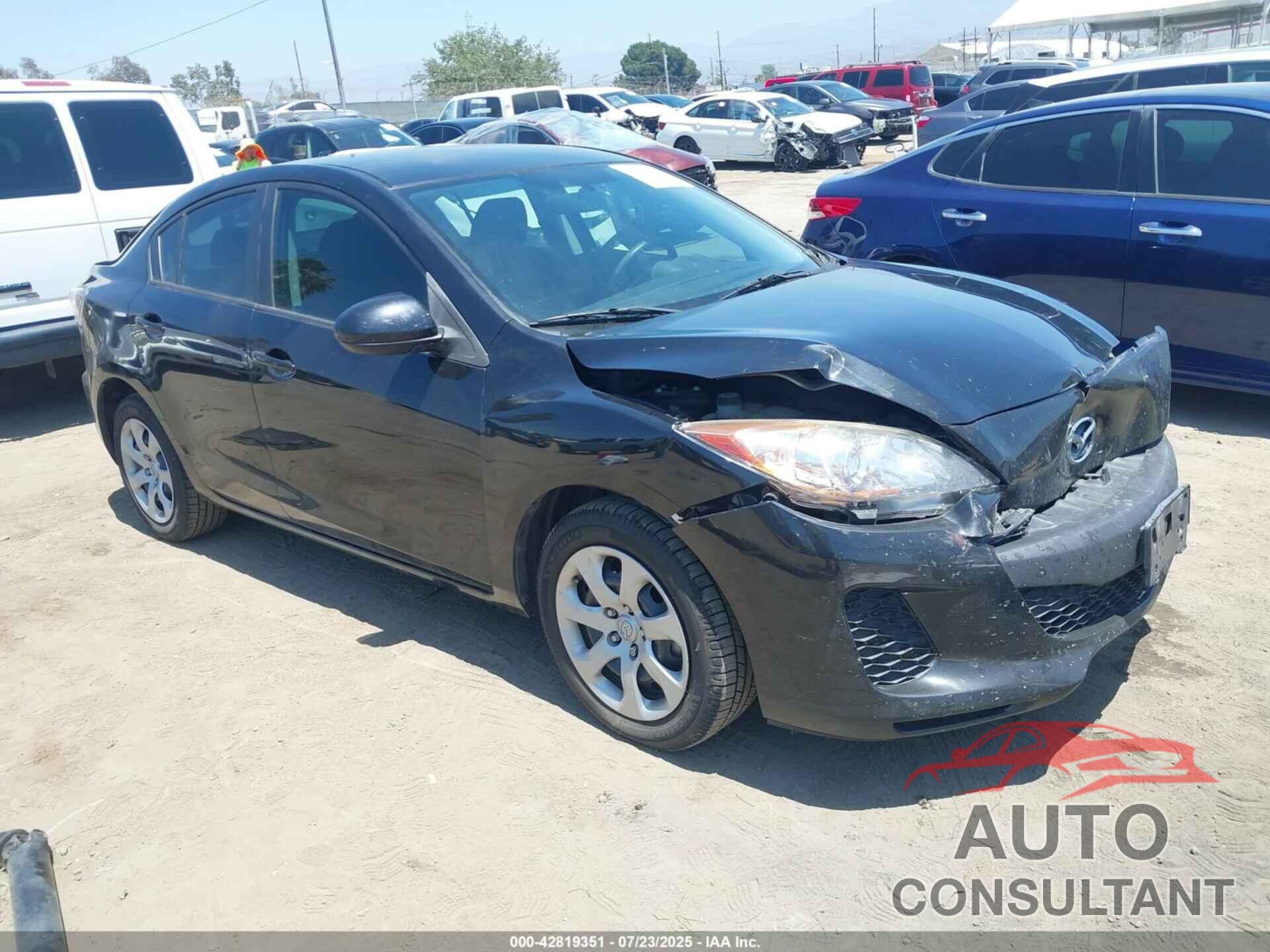 MAZDA MAZDA3 2013 - JM1BL1TF5D1829605