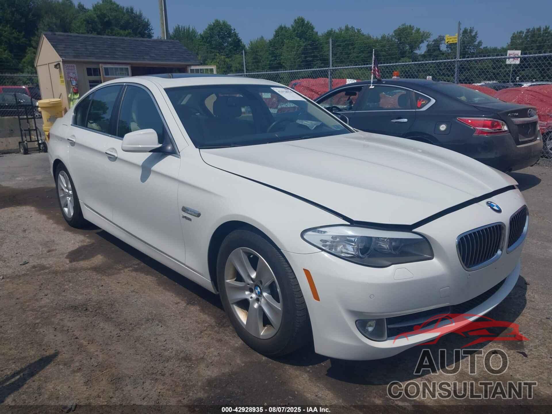 BMW 528 2012 - WBAXH5C54CDW10120