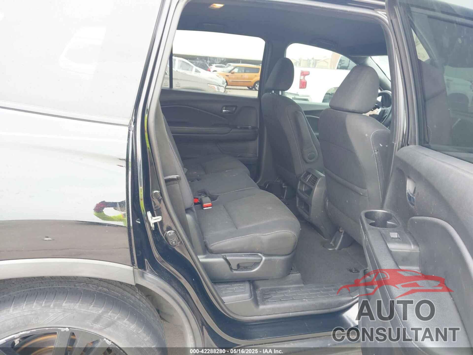 HONDA PASSPORT 2019 - 5FNYF7H25KB008597