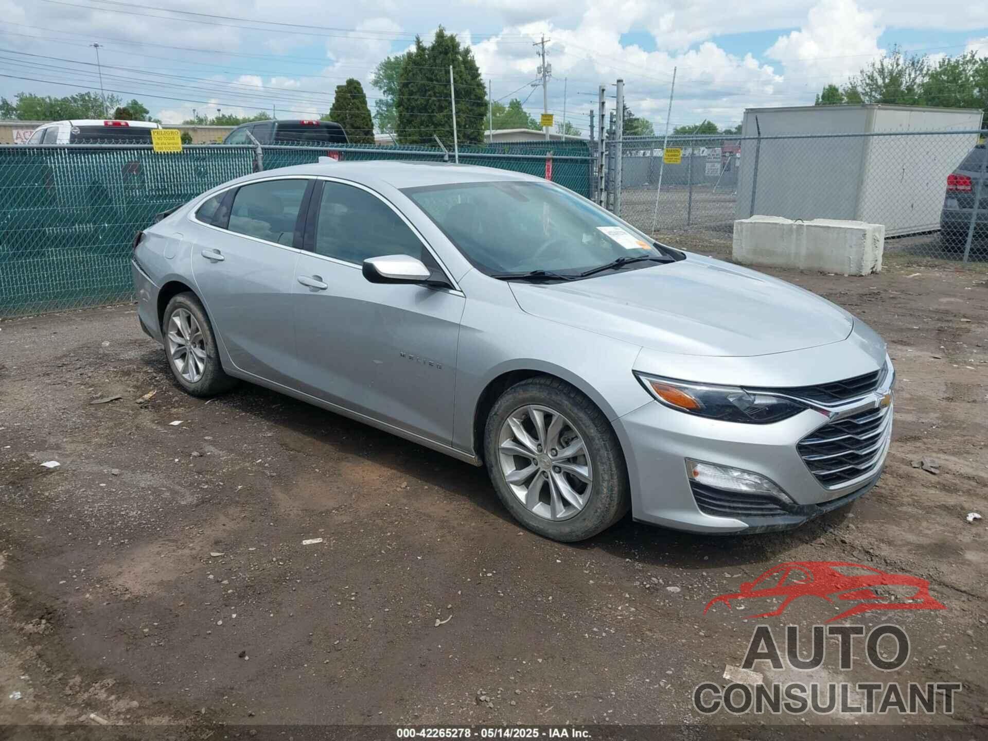 CHEVROLET MALIBU 2022 - 1G1ZD5ST4NF108201