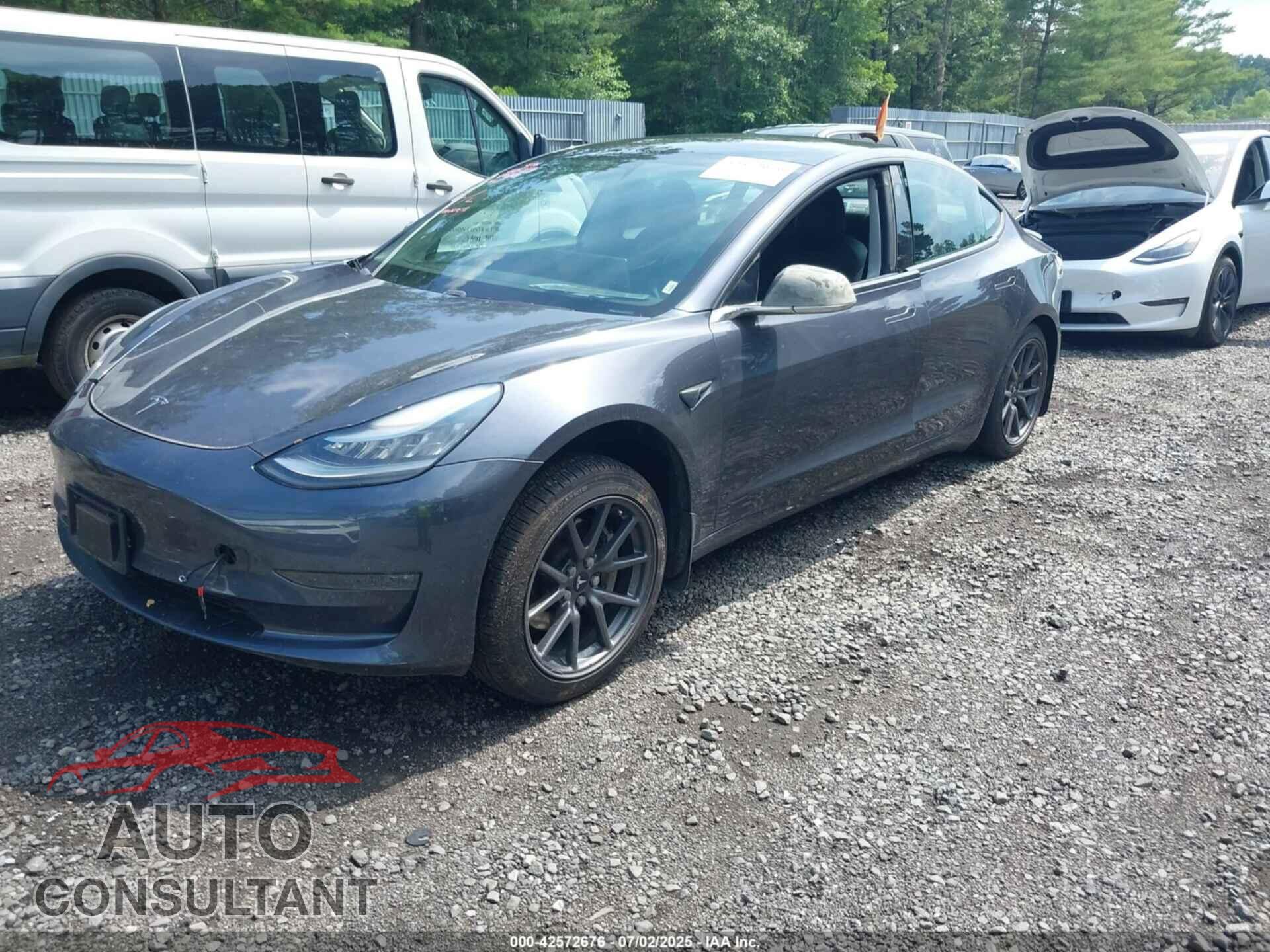 TESLA MODEL 3 2019 - 5YJ3E1EA5KF400131