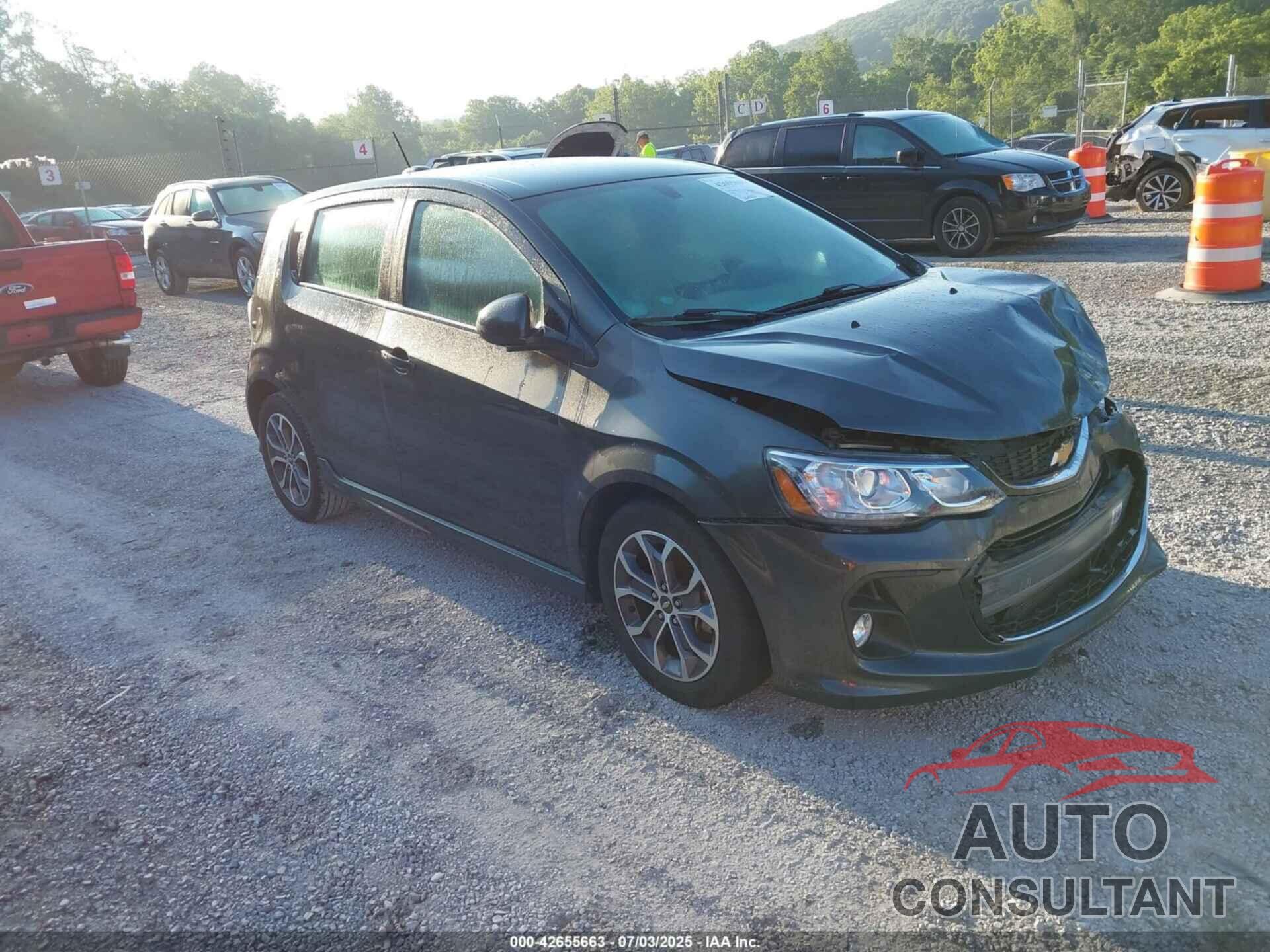 CHEVROLET SONIC 2017 - 1G1JD6SB9H4124498