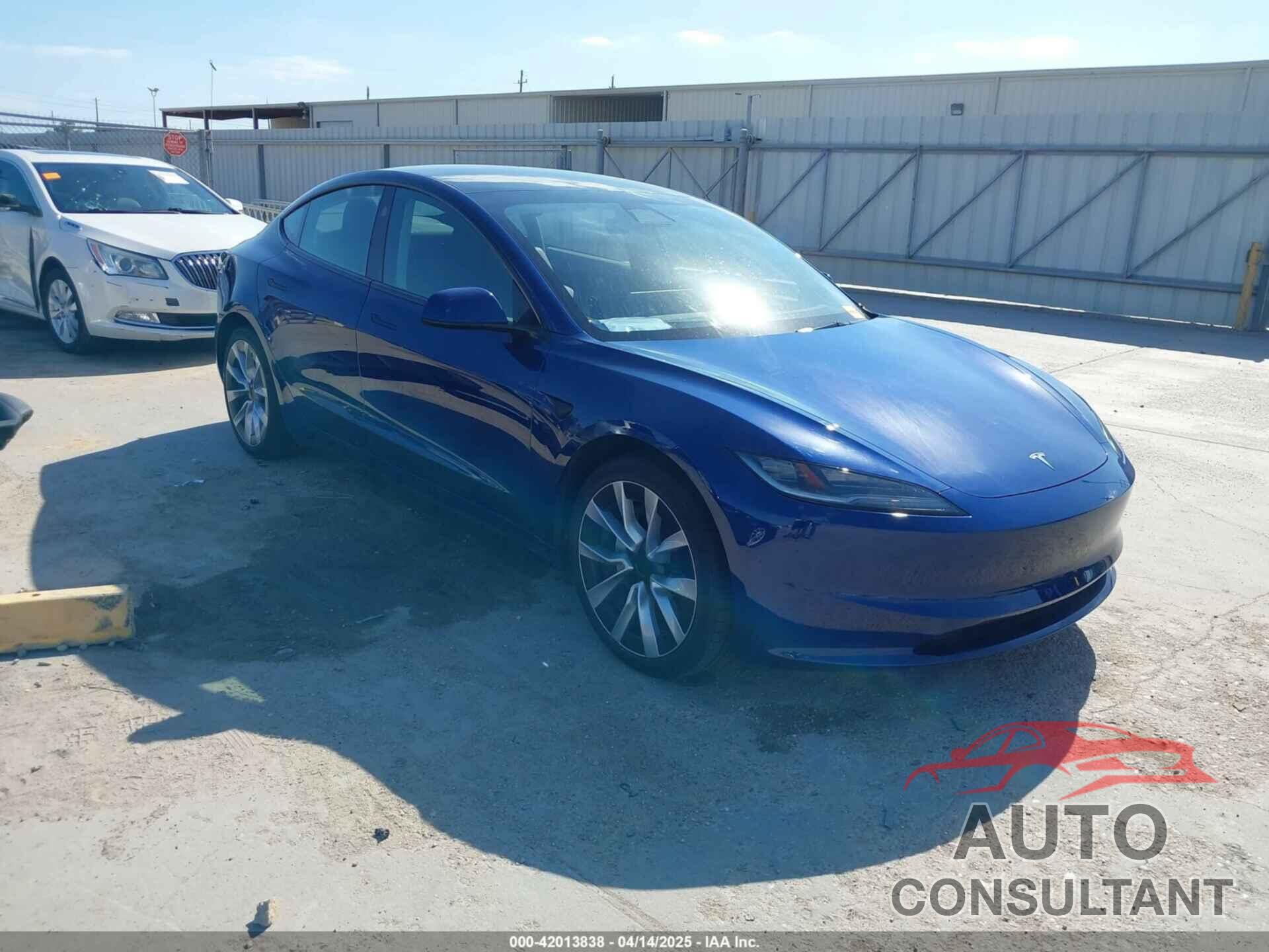 TESLA MODEL 3 2024 - 5YJ3E1EB6RF800587