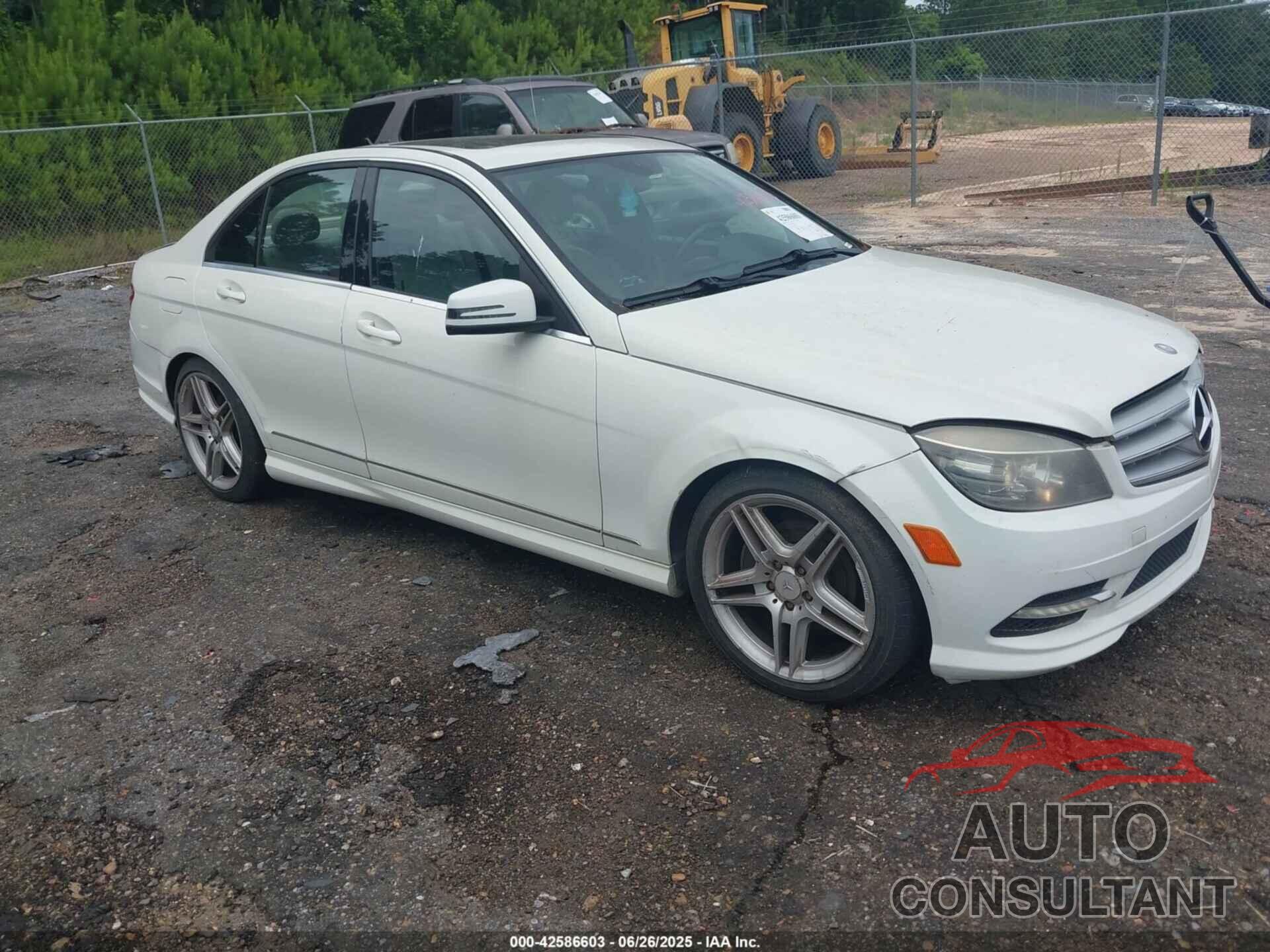MERCEDES-BENZ C 300 2011 - WDDGF8BBXBR150051