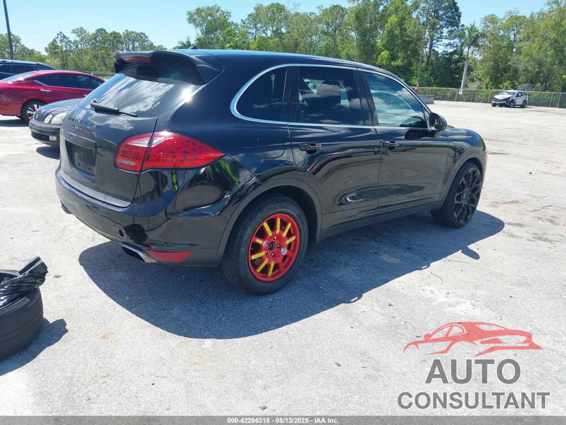 PORSCHE CAYENNE 2012 - WP1AA2A21CLA02418