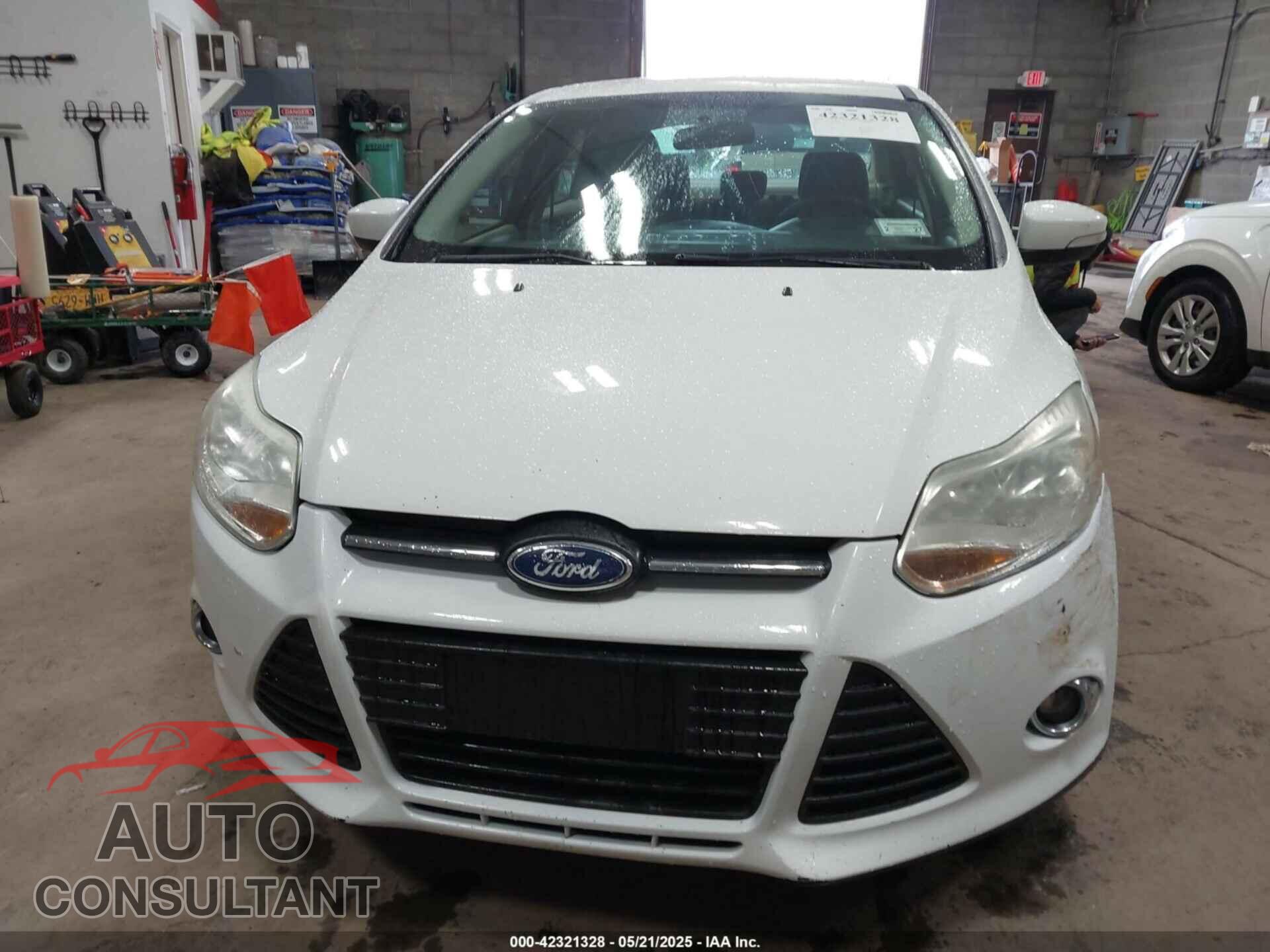 FORD FOCUS 2012 - 1FAHP3F21CL301085