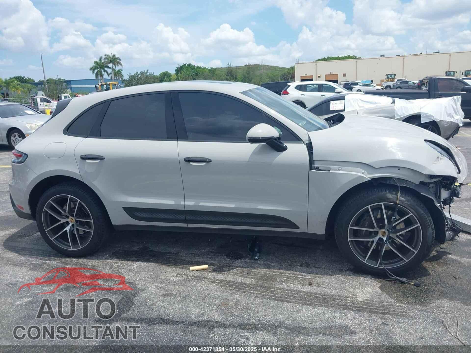 PORSCHE MACAN 2024 - WP1AA2A56RLB08947