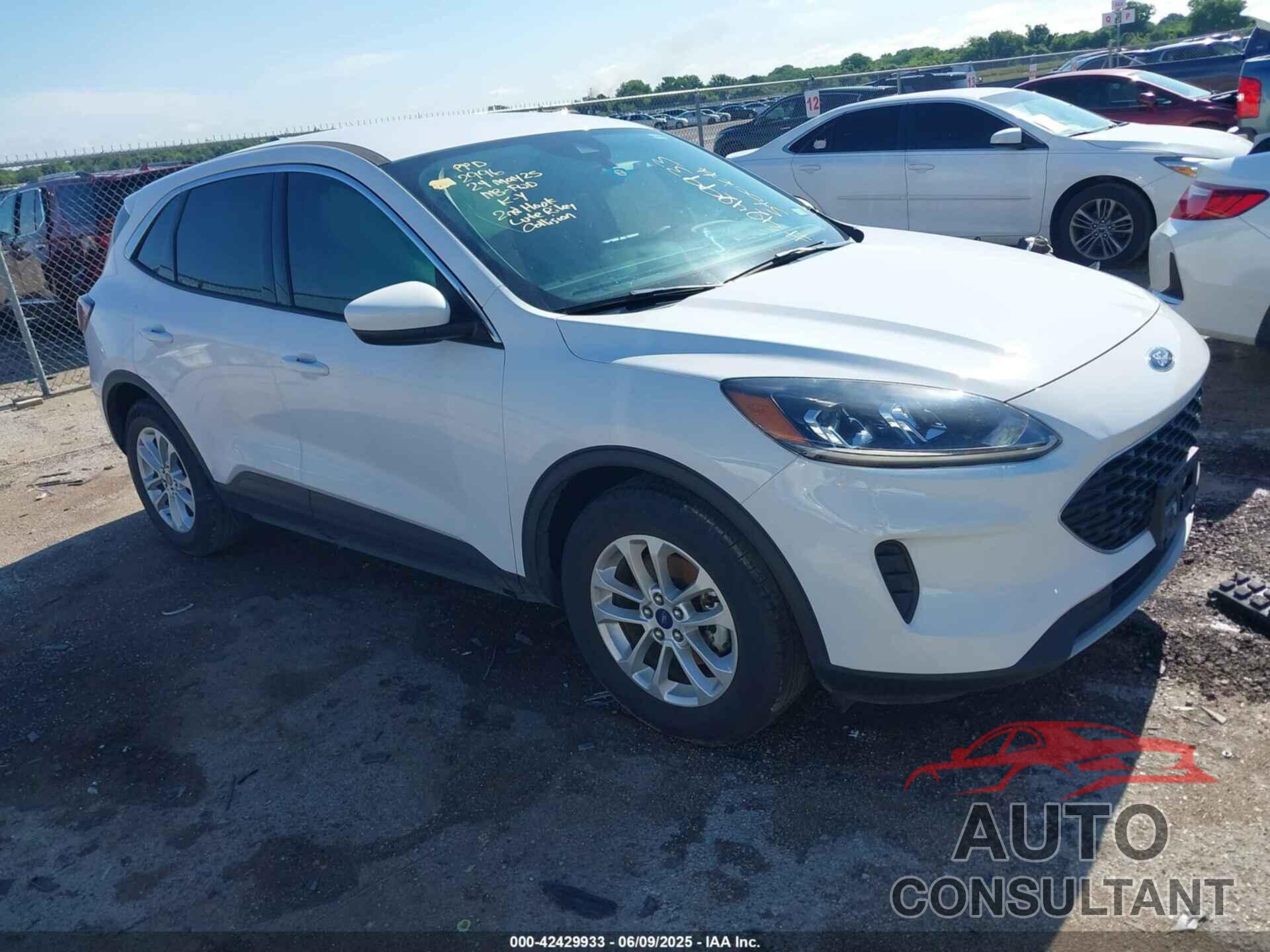 FORD ESCAPE 2020 - 1FMCU0G67LUB02996