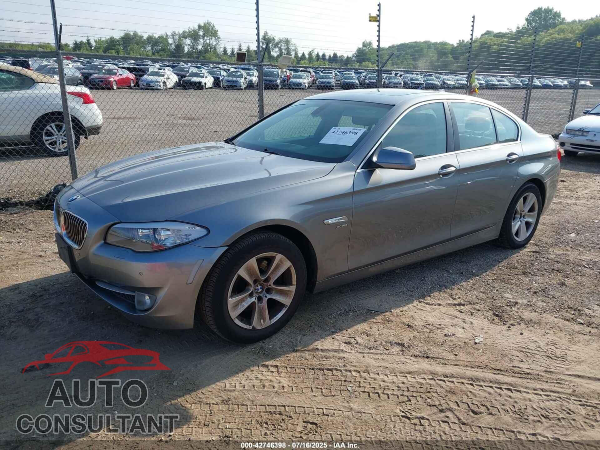 BMW 528I 2012 - WBAXH5C59CDW07309