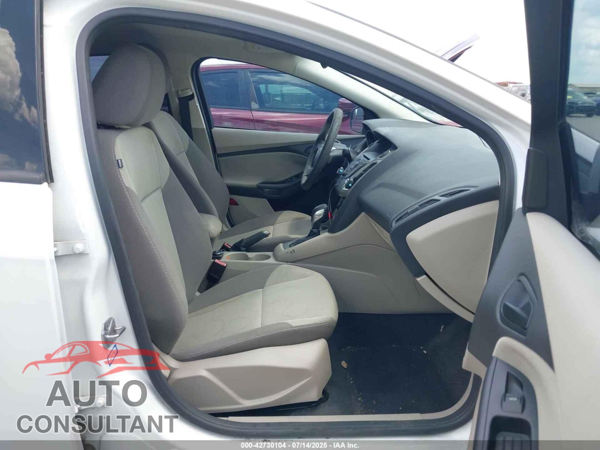 FORD FOCUS 2012 - 1FAHP3F28CL465983