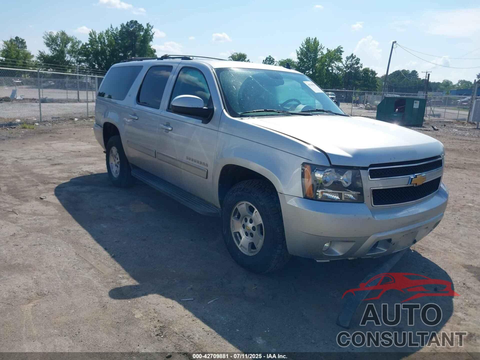CHEVROLET SUBURBAN 1500 2012 - 1GNSKJE70CR214816