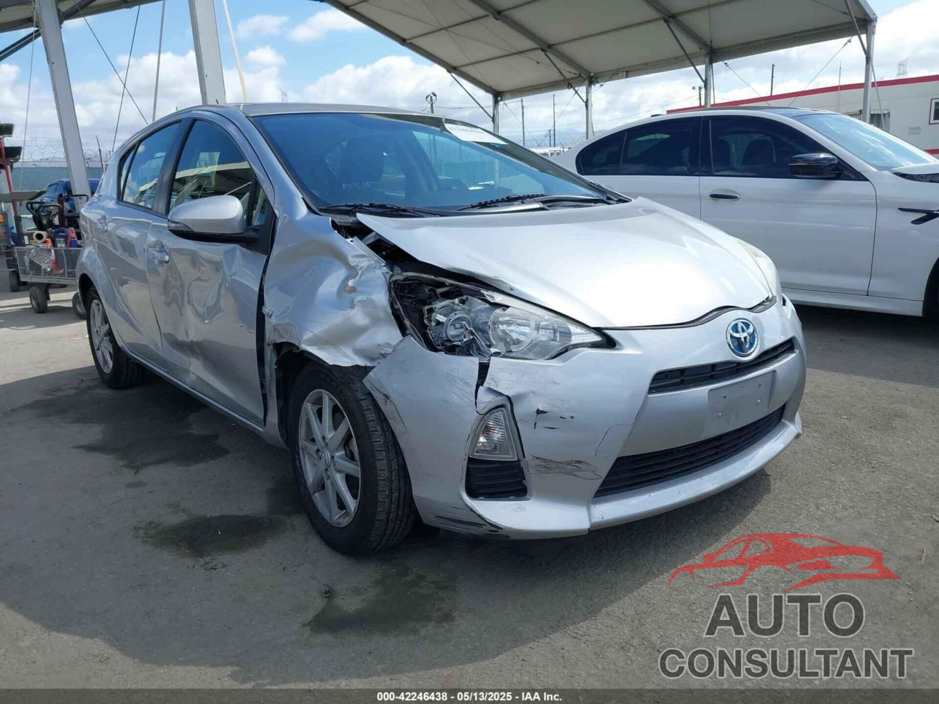 TOYOTA PRIUS C 2013 - JTDKDTB34D1049949