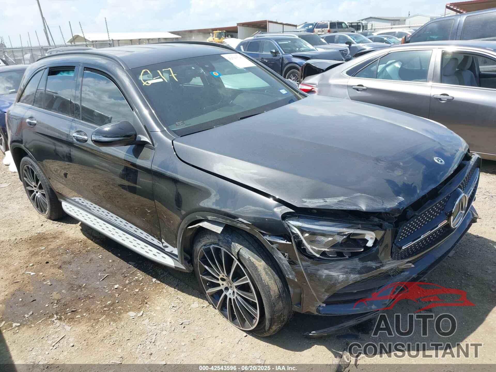 MERCEDES-BENZ GLC 300 2021 - W1N0G8DB3MV314684