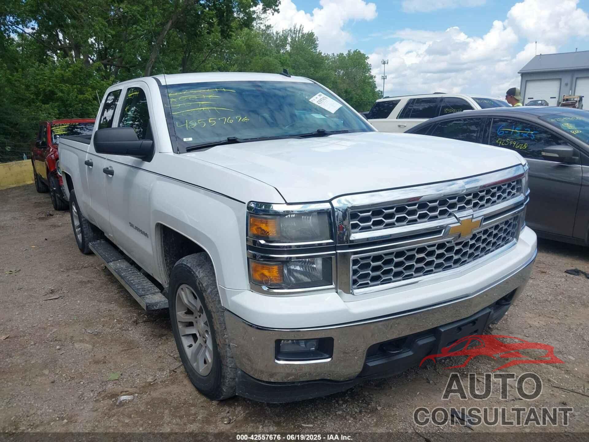 CHEVROLET SILVERADO 1500 2014 - 1GCVKREC4EZ262341