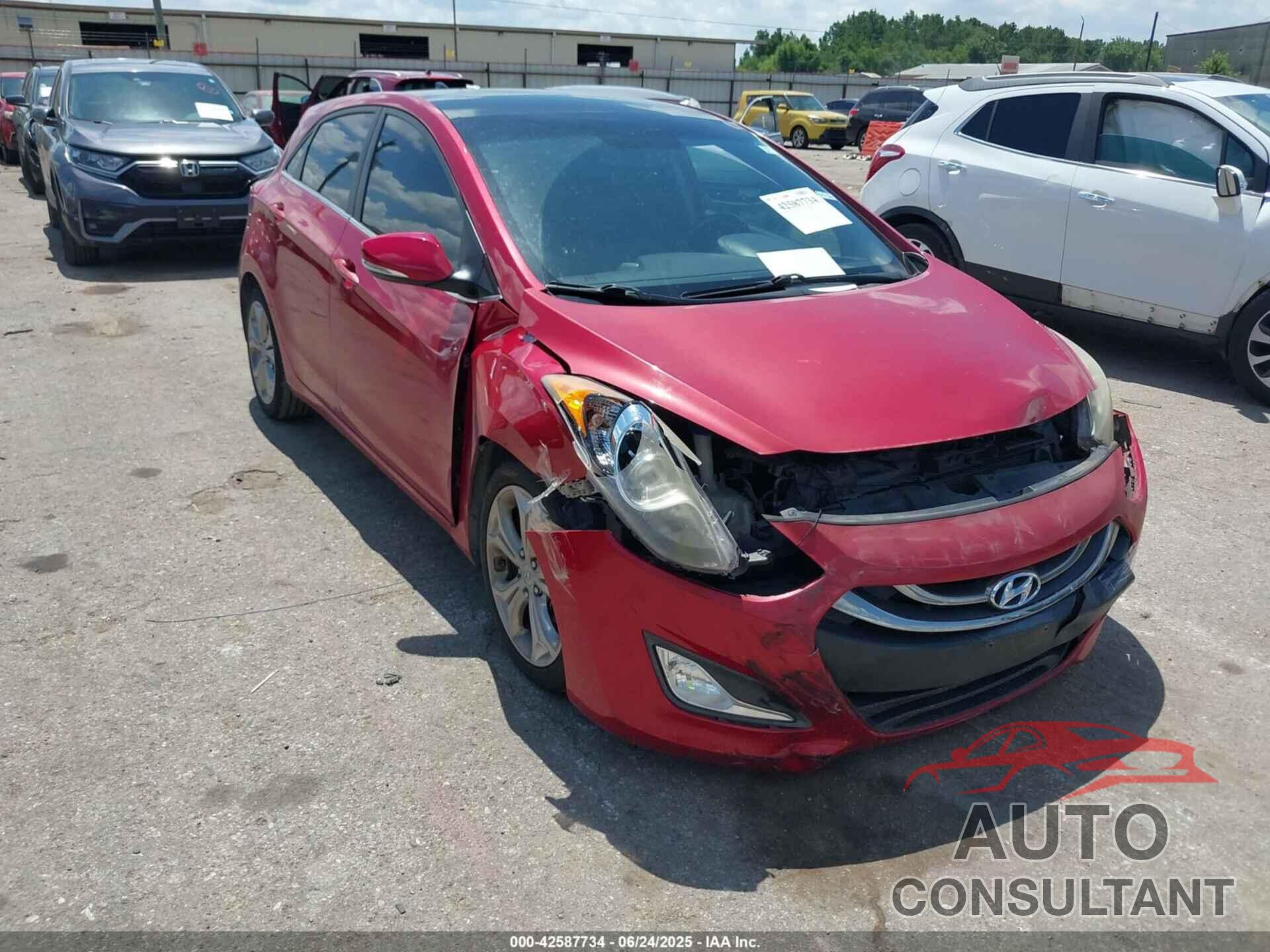HYUNDAI ELANTRA GT 2013 - KMHD35LE8DU150588