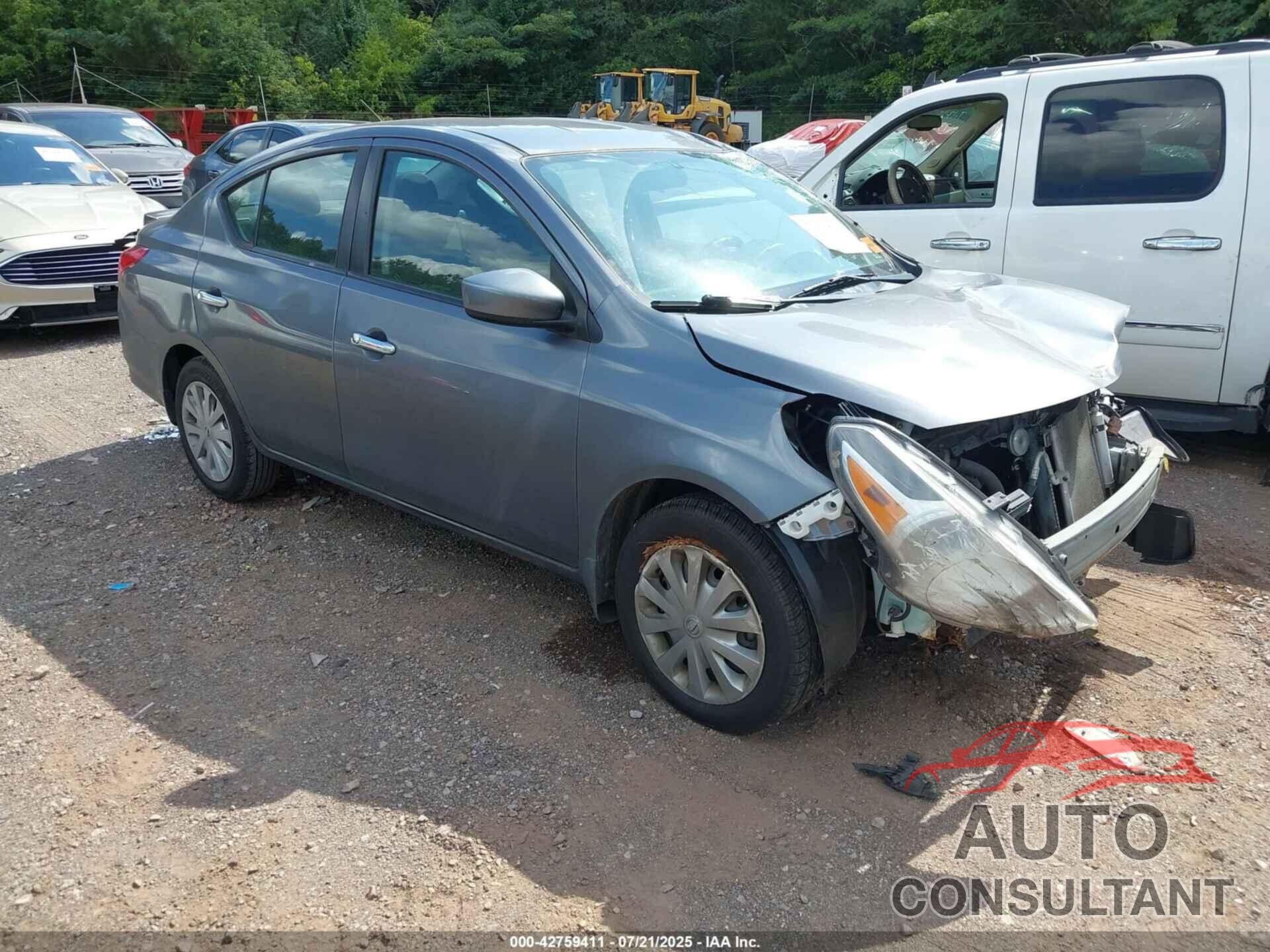 NISSAN VERSA 2017 - 3N1CN7AP0HL888060