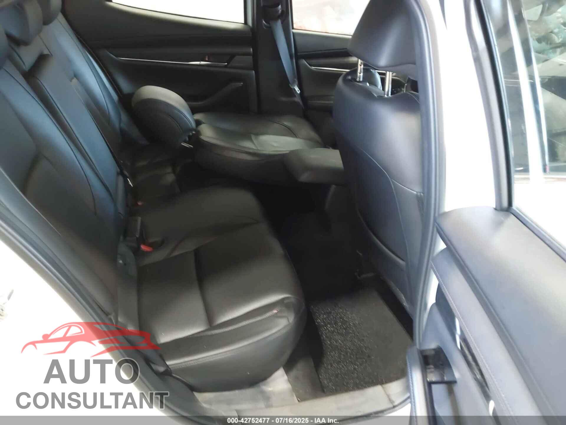 MAZDA 3 2021 - JM1BPBML6M1348258