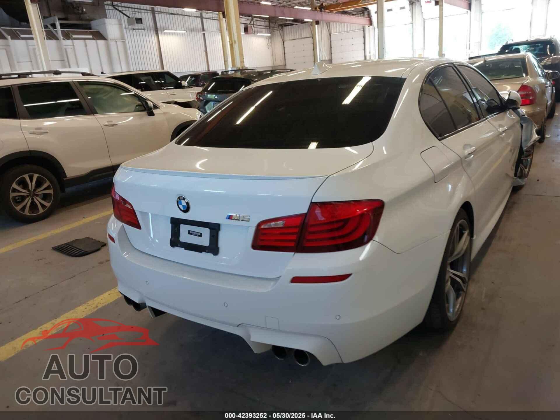 BMW M5 2013 - WBSFV9C57DC774122