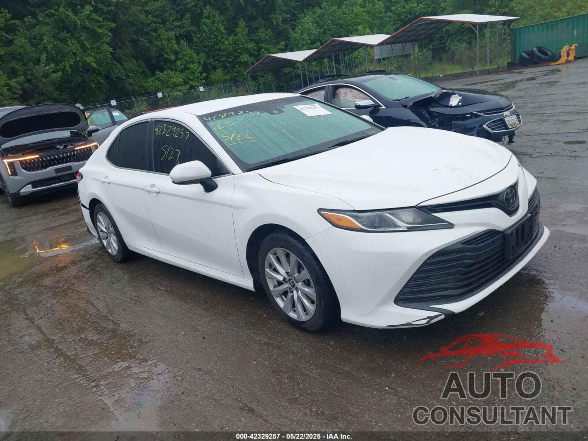 TOYOTA CAMRY 2018 - 4T1B11HK1JU030230