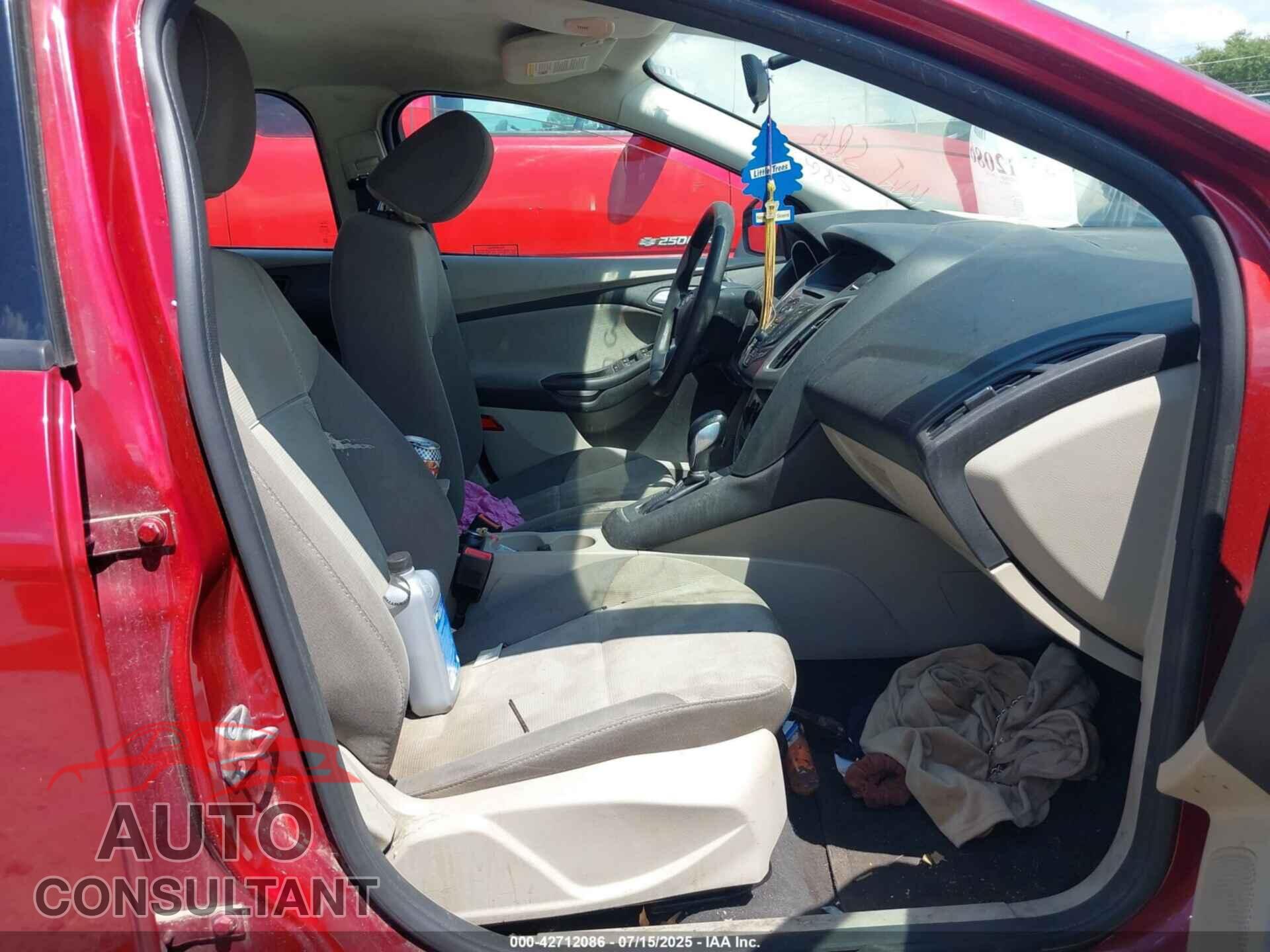 FORD FOCUS 2014 - 1FADP3F21EL432941