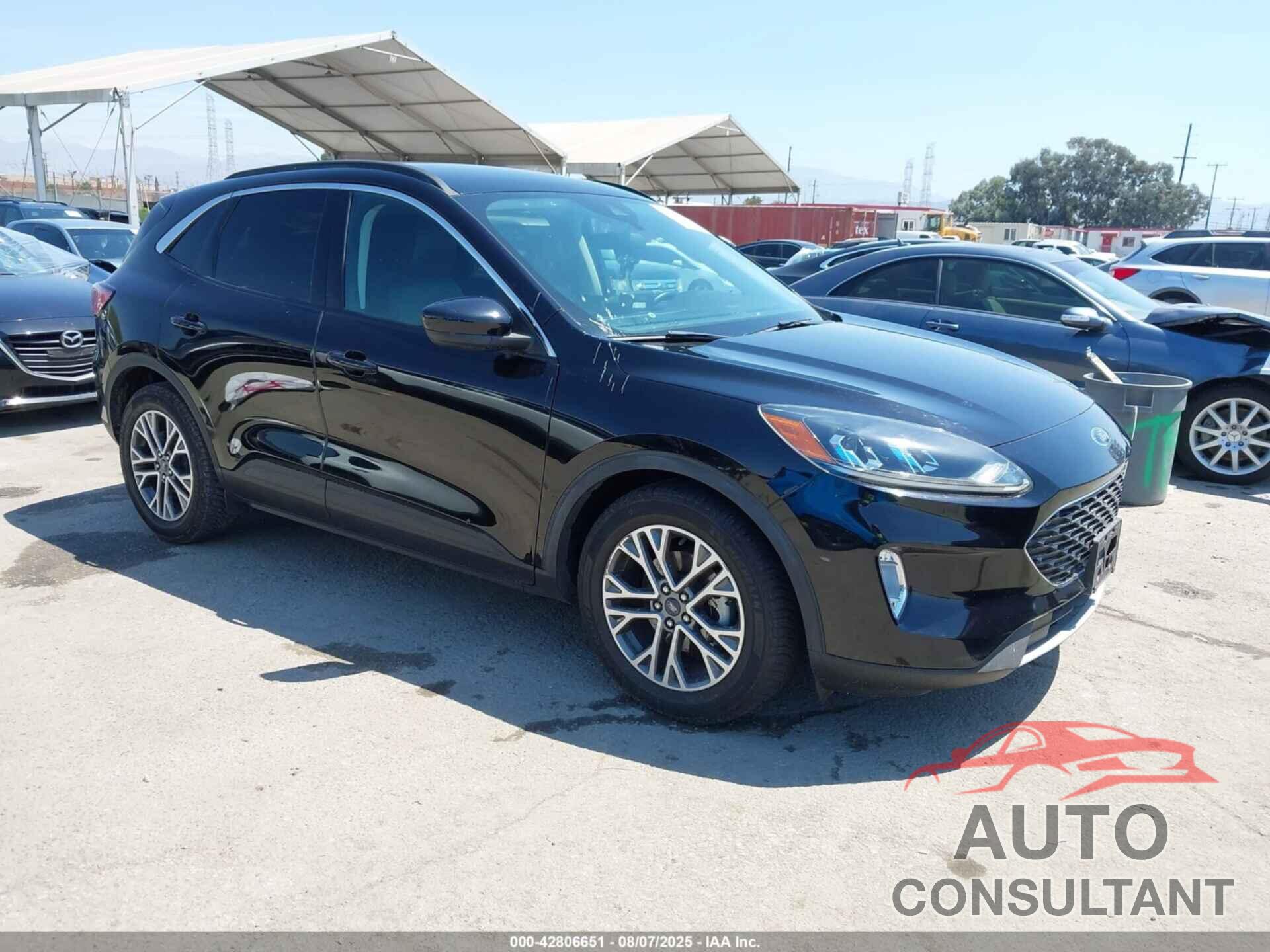 FORD ESCAPE 2021 - 1FMCU0CZ6MUB03638