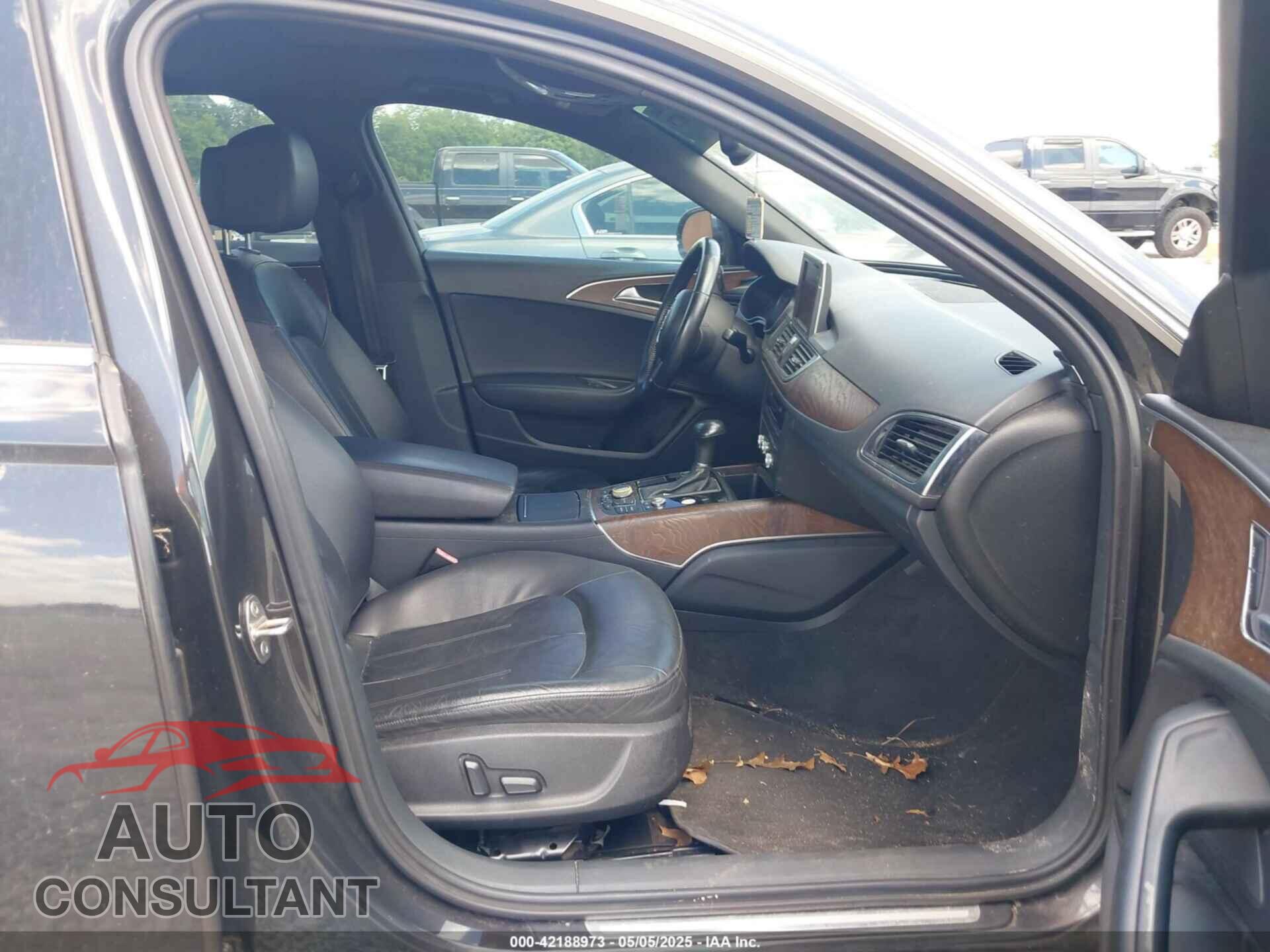 AUDI A6 2012 - WAUDFAFC8CN156315