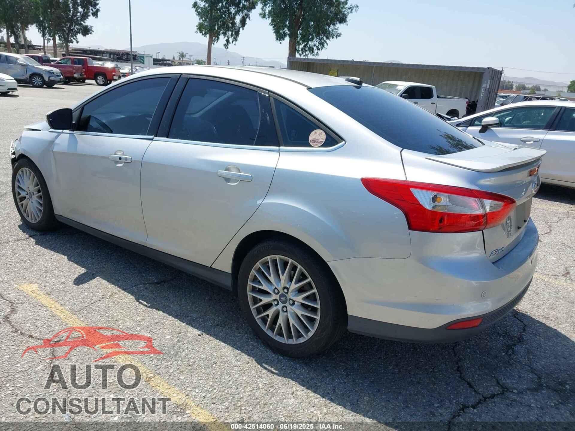 FORD FOCUS 2013 - 1FADP3J22DL103297