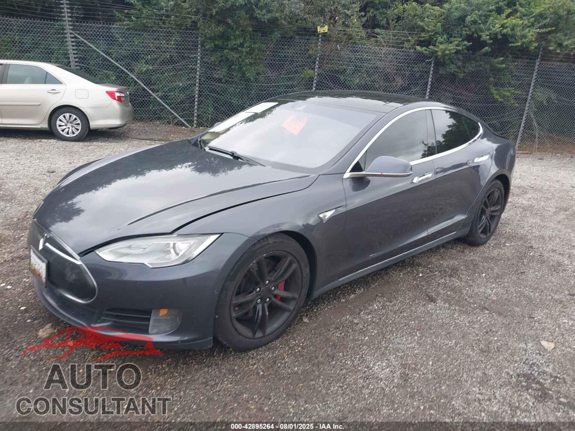 TESLA MODEL S 2015 - 5YJSA1H24FF089938