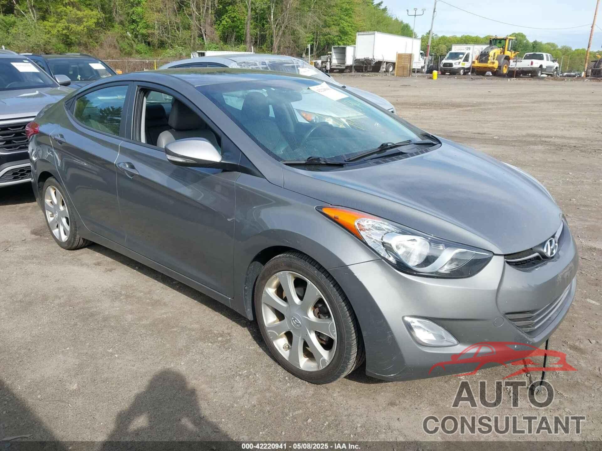 HYUNDAI ELANTRA 2013 - 5NPDH4AE7DH309405