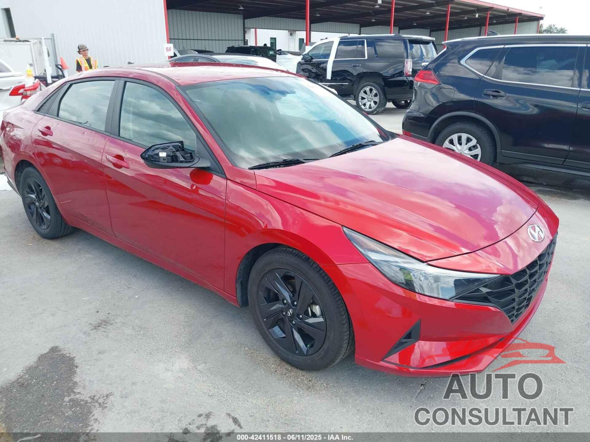 HYUNDAI ELANTRA 2022 - KMHLS4AG2NU276458