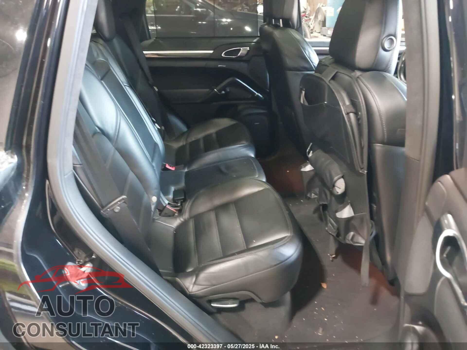 PORSCHE CAYENNE 2011 - WP1AC2A2XBLA88188