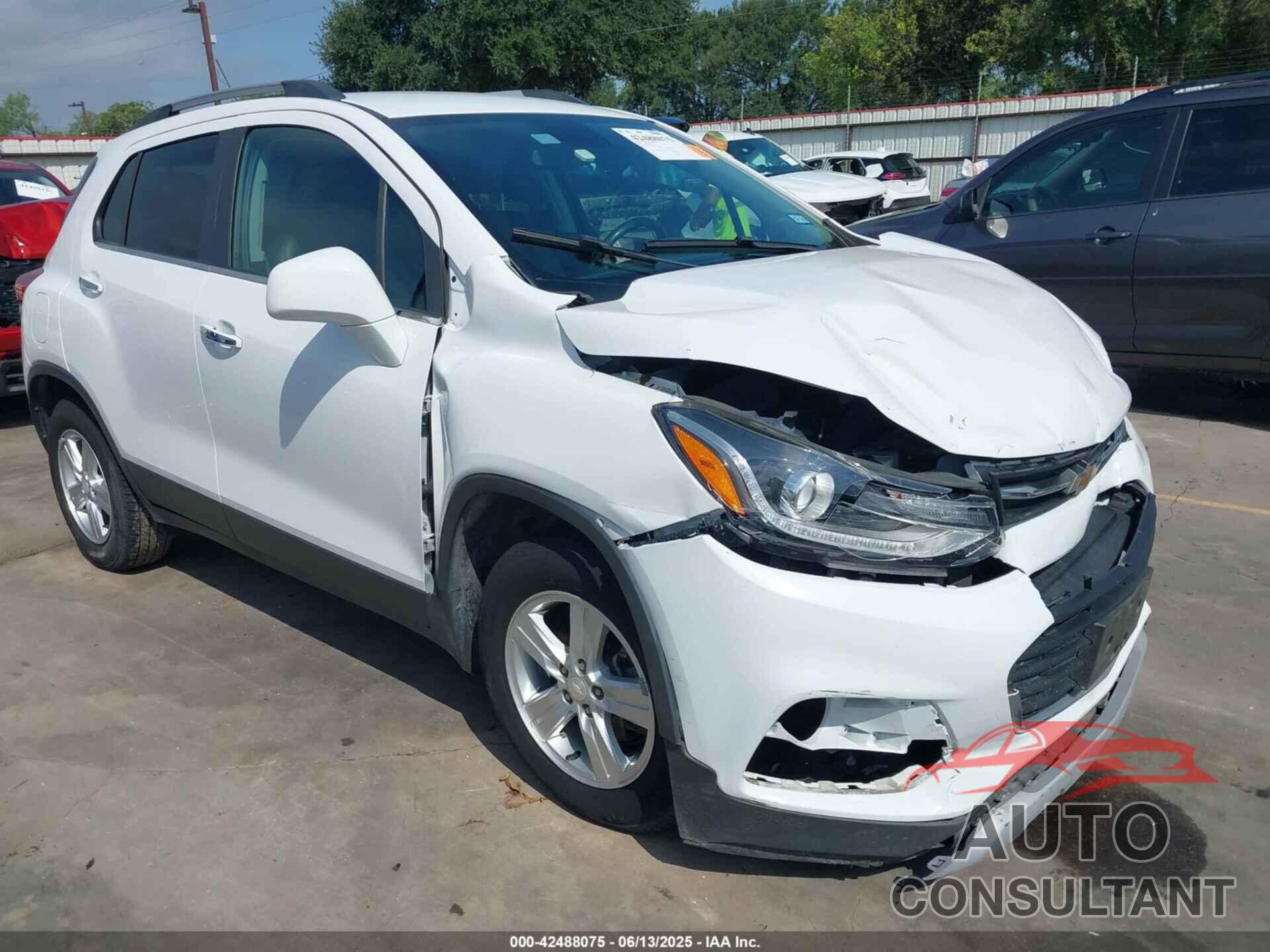 CHEVROLET TRAX 2020 - 3GNCJLSB7LL320652