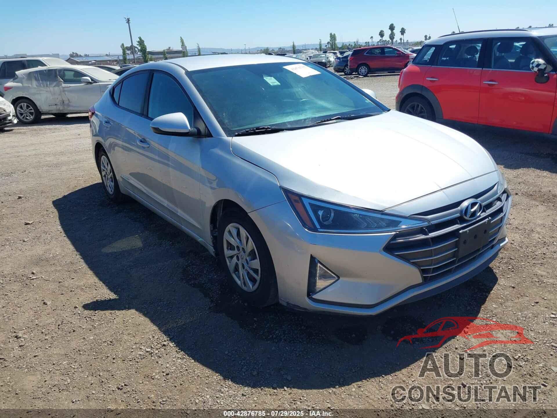 HYUNDAI ELANTRA 2019 - 5NPD84LF1KH446942