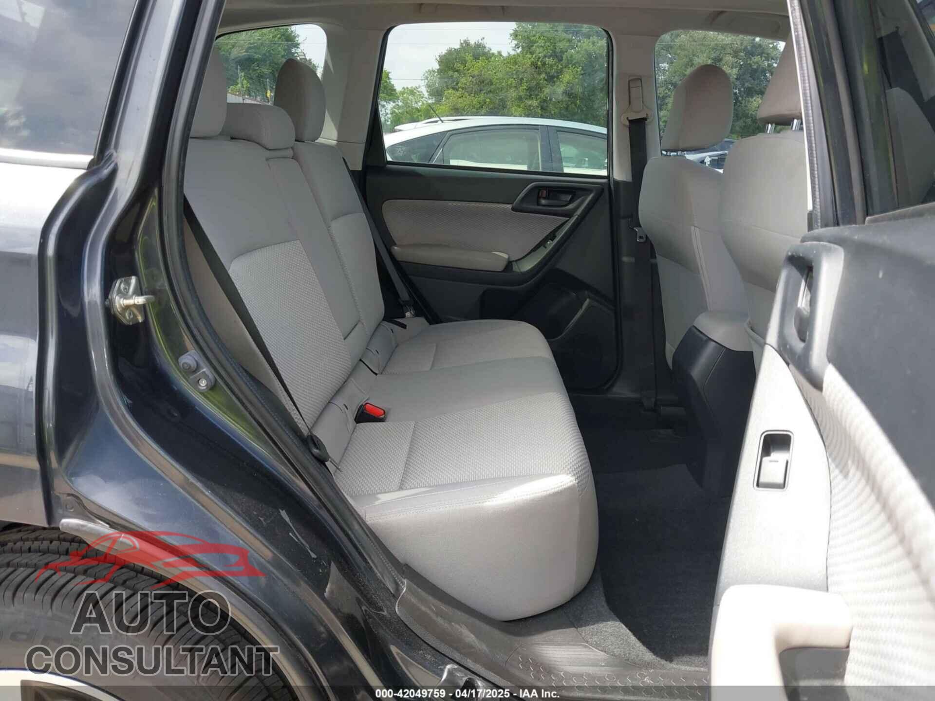 SUBARU FORESTER 2017 - JF2SJAEC6HG582981