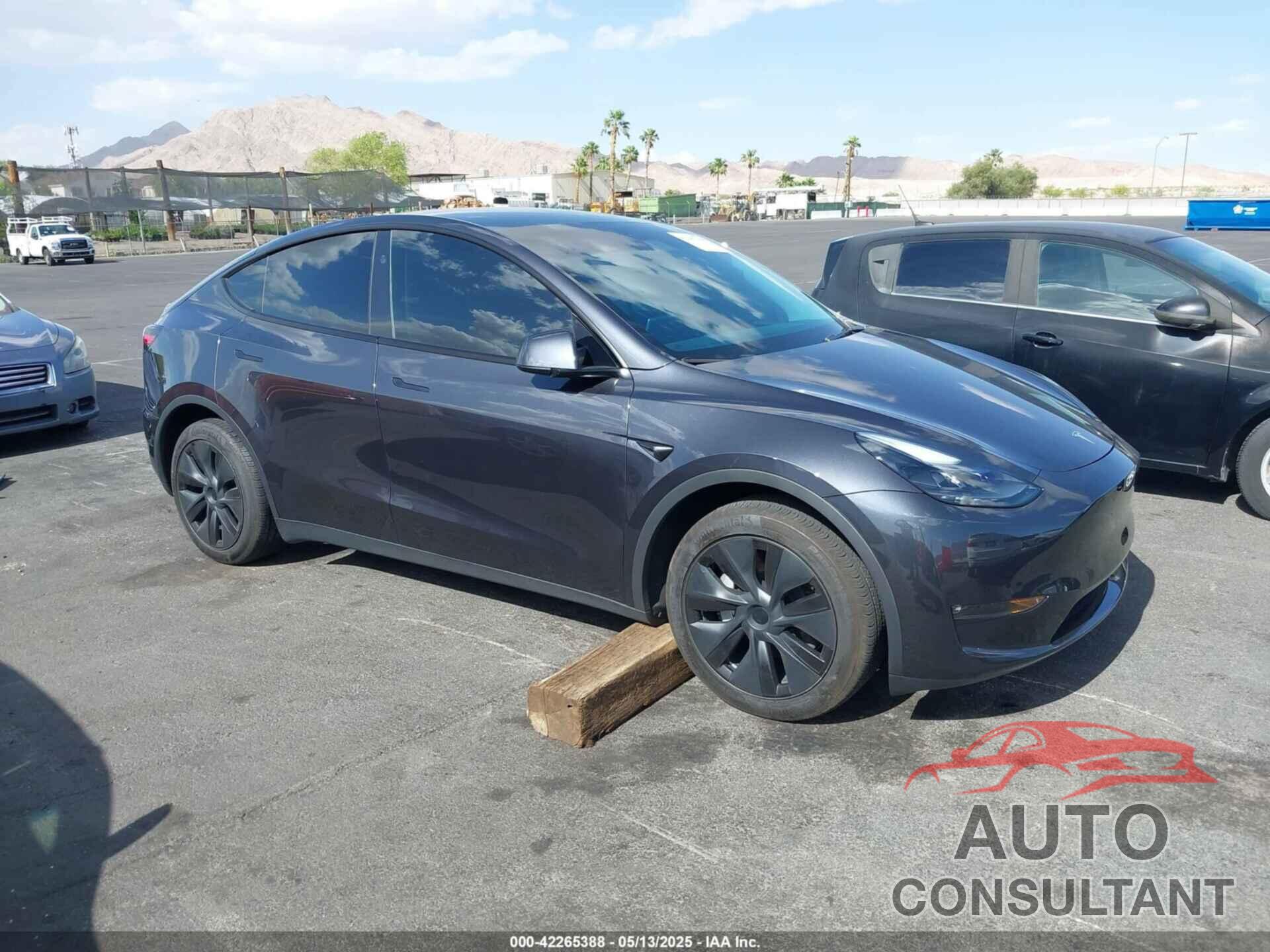 TESLA MODEL Y 2024 - 7SAYGAEE7RF119884