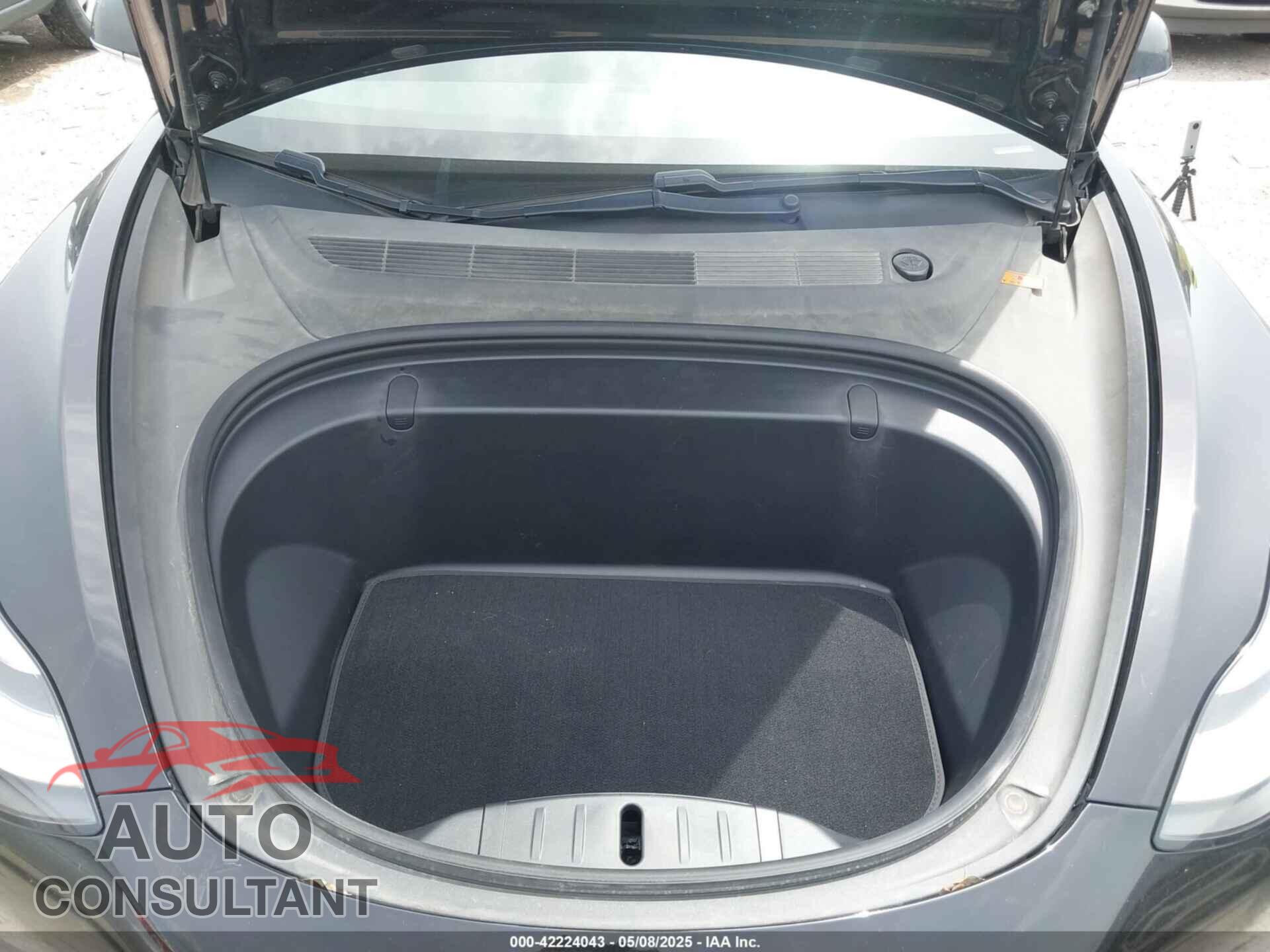 TESLA MODEL 3 2018 - 5YJ3E1EA9JF123241