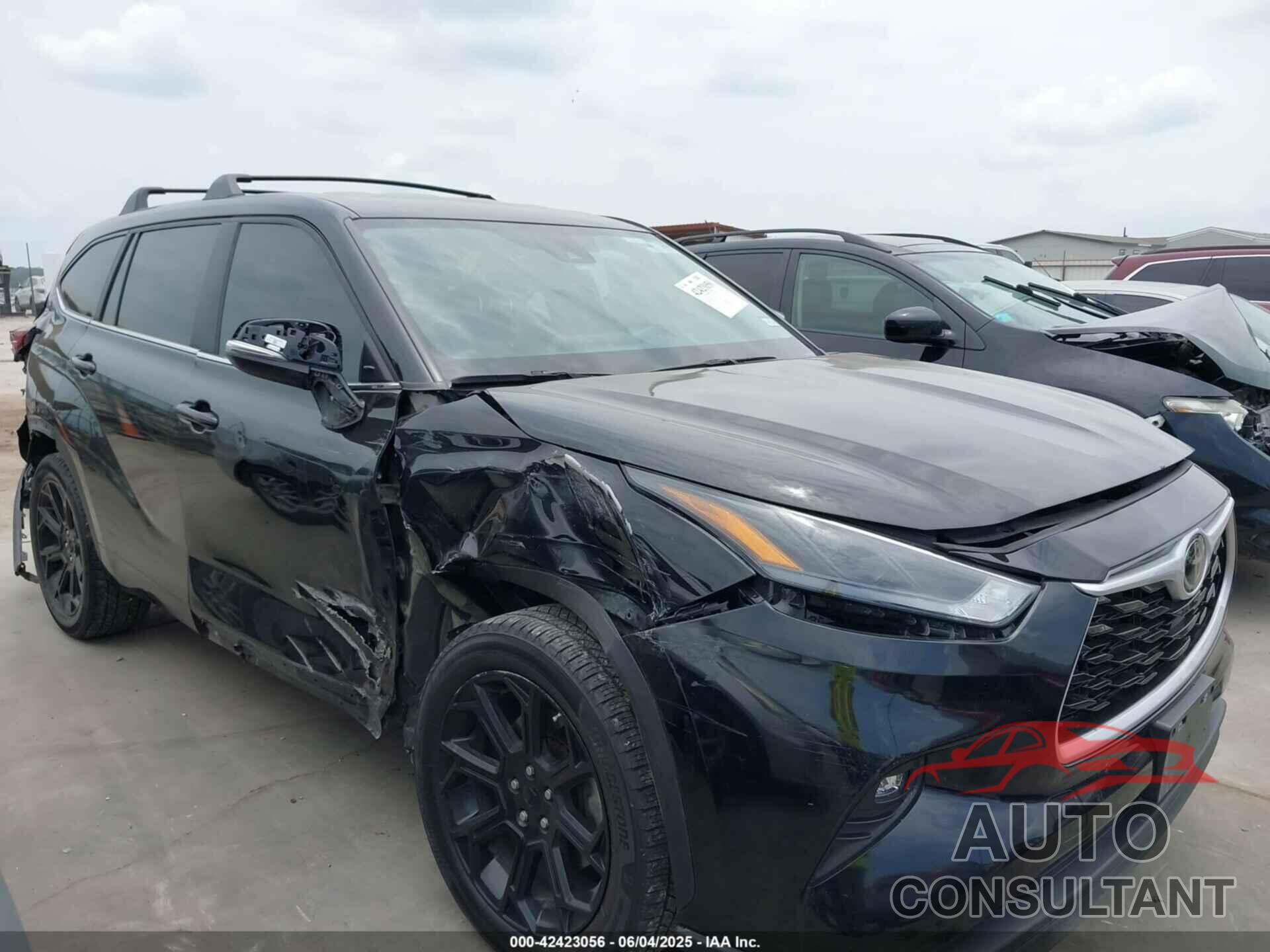 TOYOTA HIGHLANDER 2024 - 5TDKDRAH8RS054971