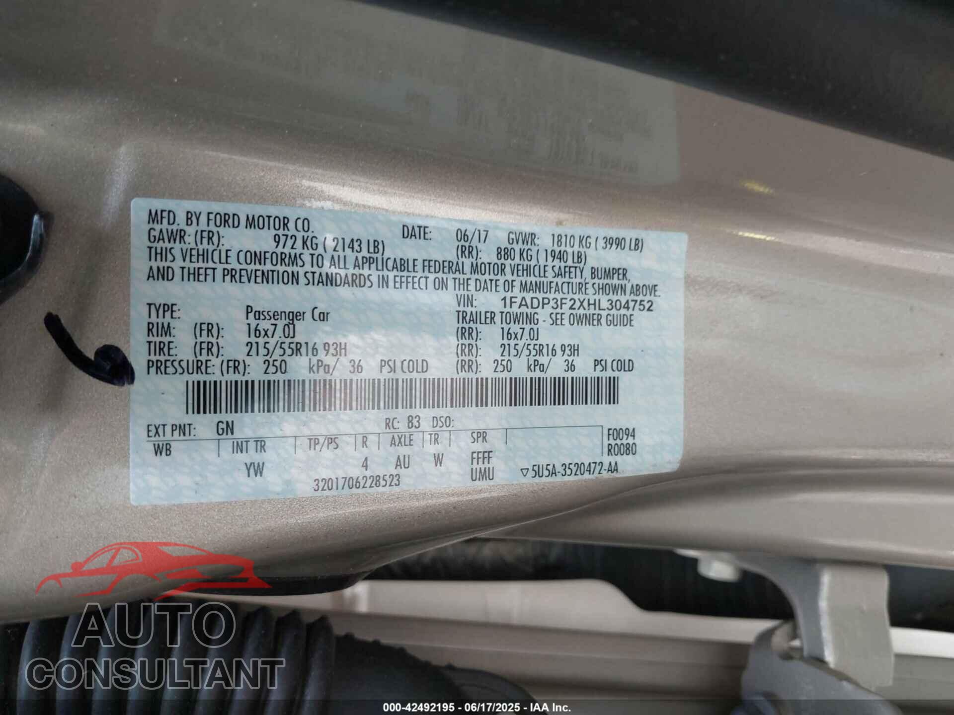 FORD FOCUS 2017 - 1FADP3F2XHL304752