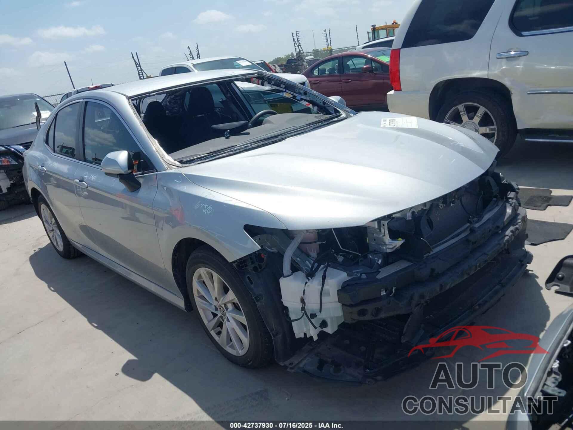 TOYOTA CAMRY 2023 - 4T1C11AK3PU812620