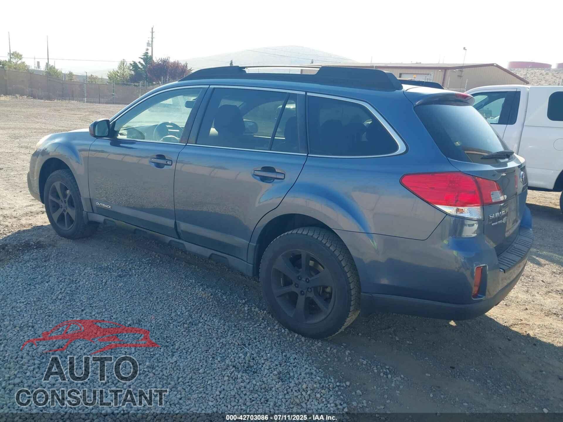 SUBARU OUTBACK 2013 - 4S4BRBCC2D3257984